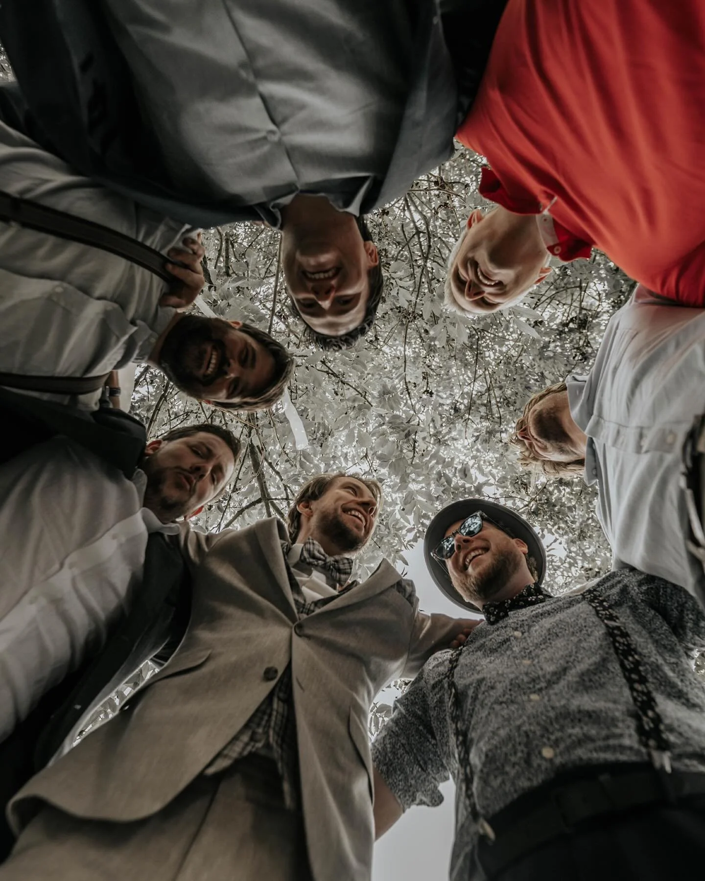 Amstelveen, waar het ja woord werd gegeven ❤️📸

𝑂𝑝𝑒𝑛 𝑣𝑜𝑜𝑟 𝟸𝟶𝟸𝟼!

#bruidsfotografie #trouwenin #trouwen #bruidsfotograaf #trouwfotograaf #bruiloft #trouwfotografie #verloofd #wijgaantrouwen #wedding #bruid #weddingphotography #bruiloftins