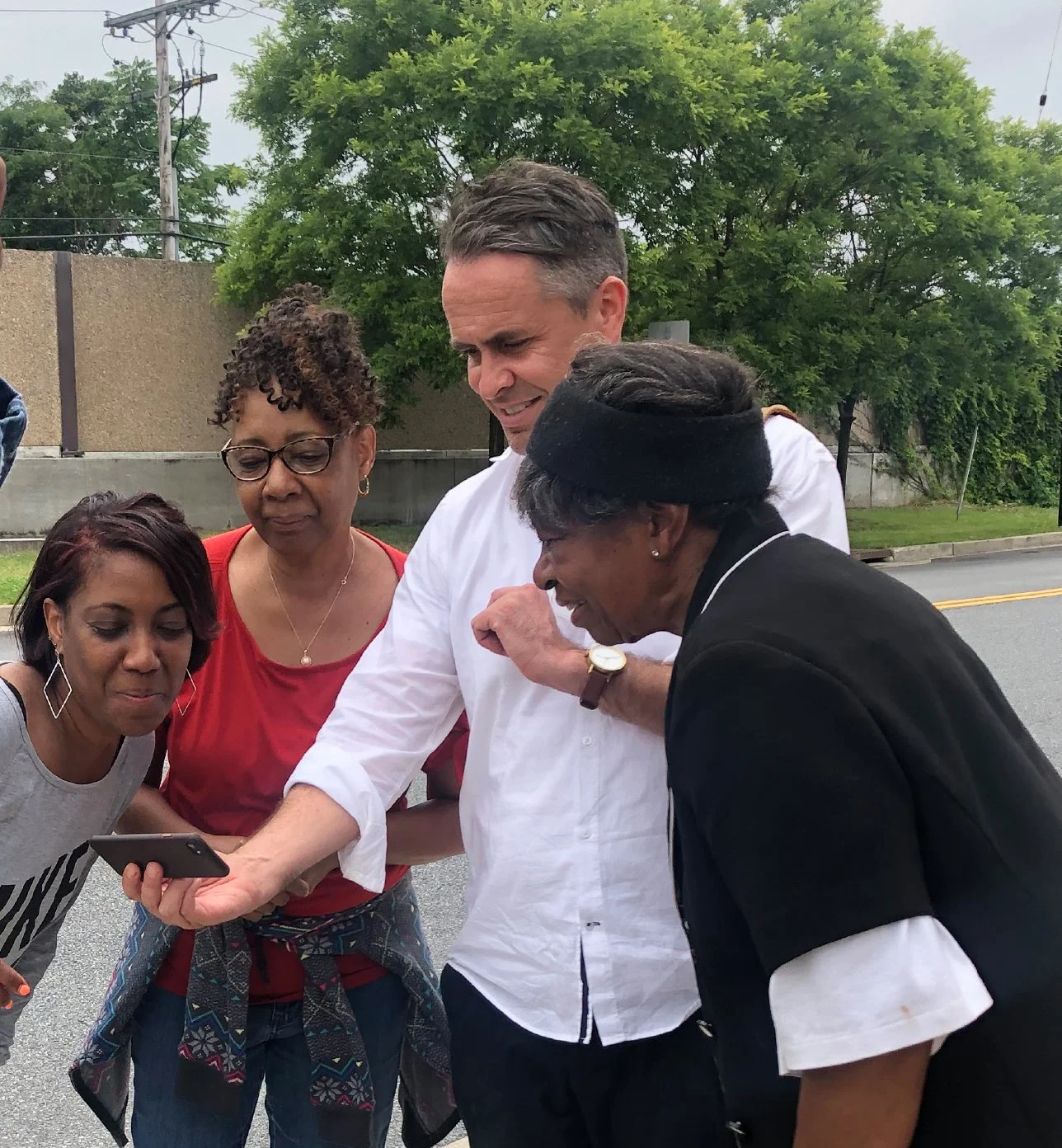 Robert Thomas, design principal at Vines Architecture,  with Jeri Lacks, granddaugther of Henrietta Lacks