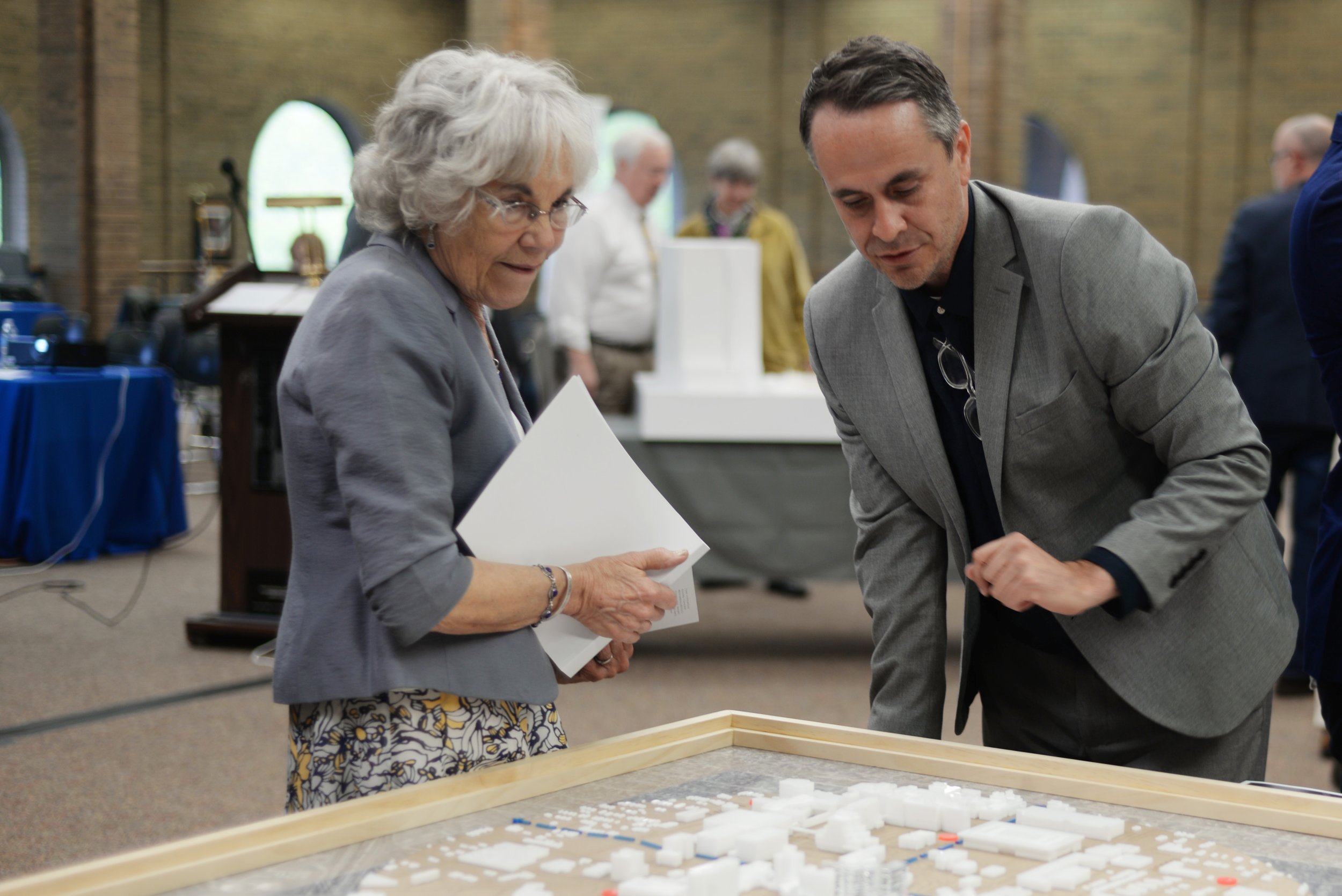 Robert Thomas, AIA, presenting the Design of Vines Architecture proposal for the MLK Library in Cleveland, Ohio.