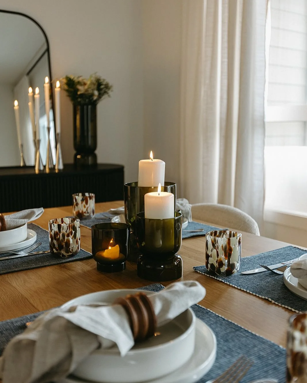 S P R I N G B A N K, 2024
Dining Room