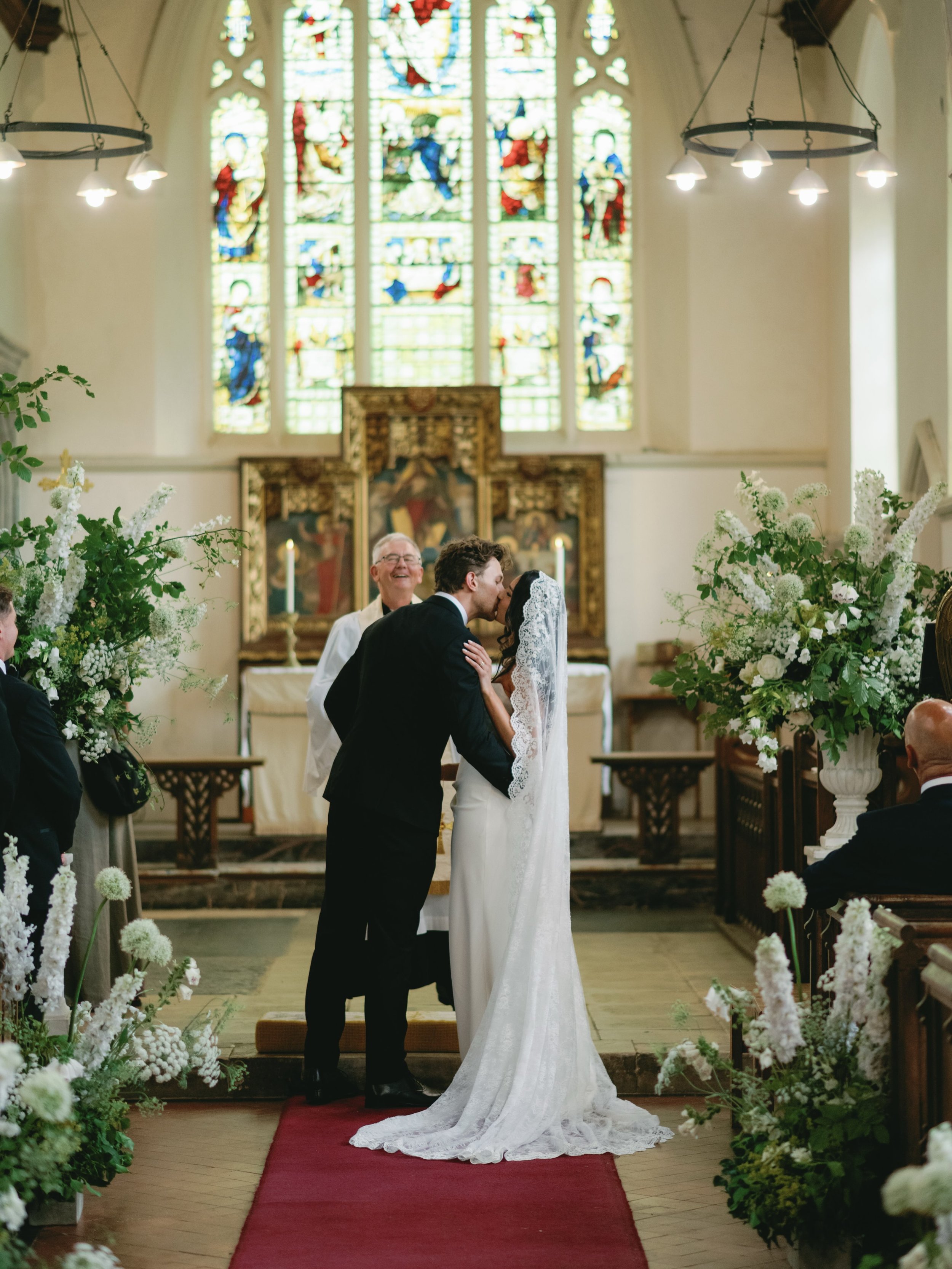 Toooooooooo many gorgeous photos to use from this wonderful wedding back in June ✨

@katrinabartlam