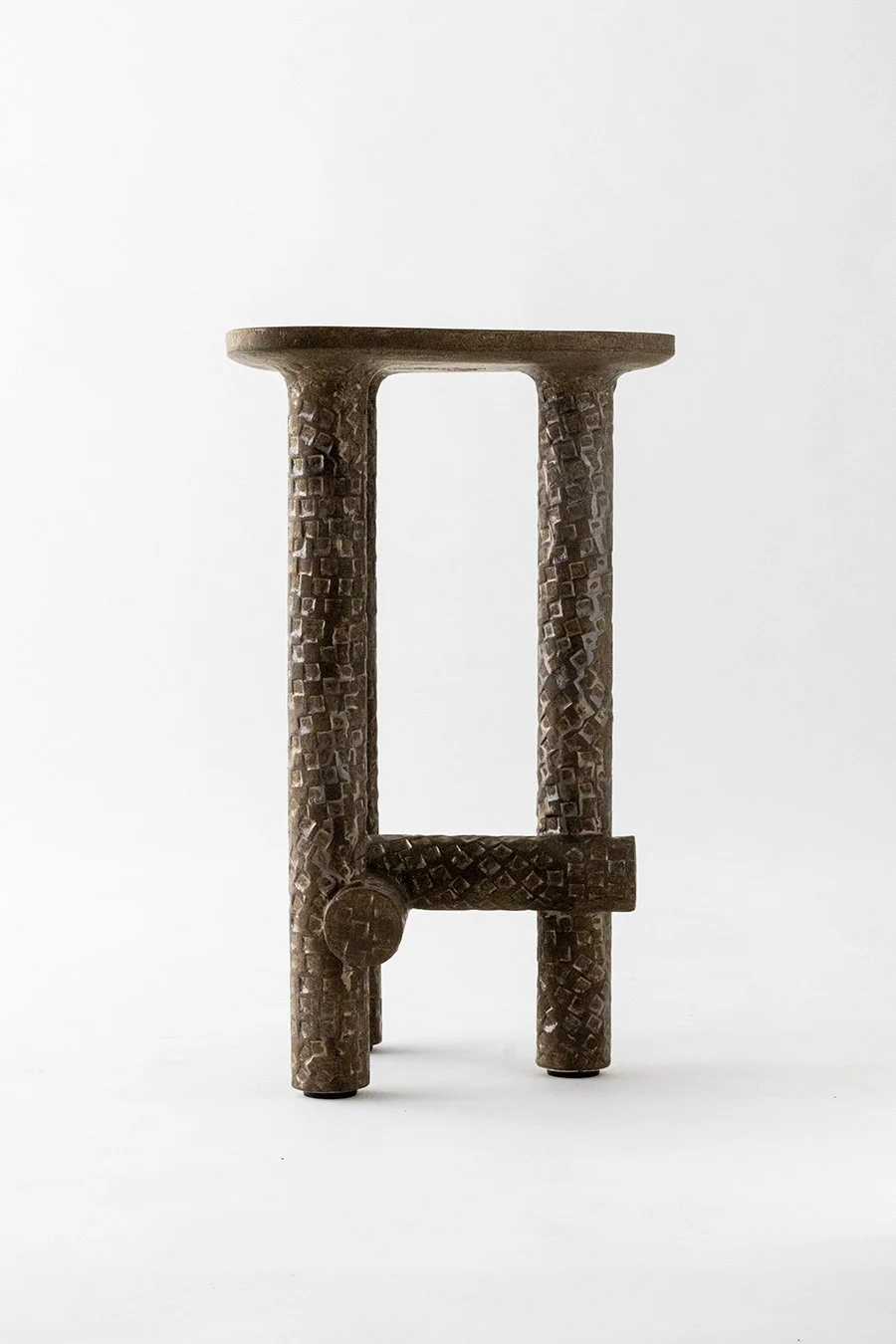 ceramic_pedestal_designer_clement_brazille_02.jpg