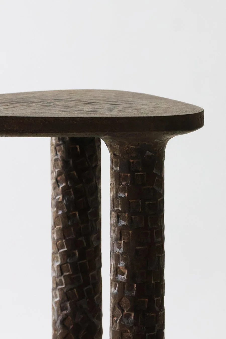 ceramic_pedestal_designer_clement_brazille_04.jpg