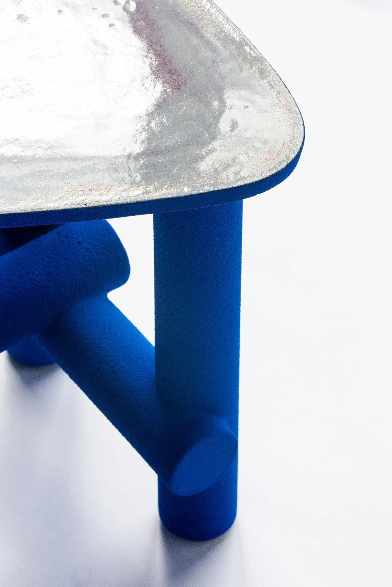 PEDESTAL_CERAMIC_BLEU_clement_brazille_06.jpg