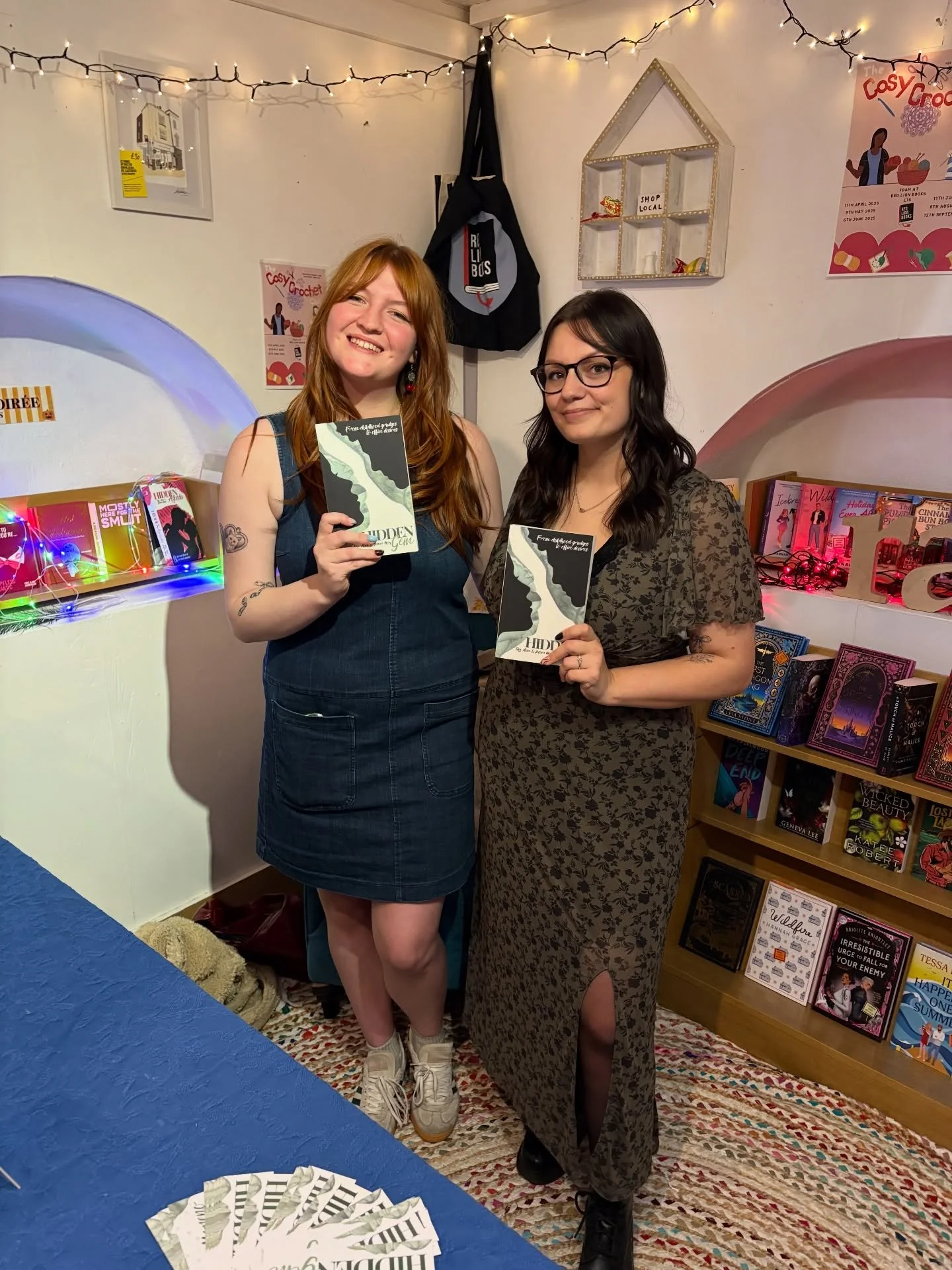 A little throwback to our first ever book event last month 🧡
We love Red Lion Books and are so thankful they asked us to be a part of their Autumn Soir&eacute;e!

@redlionbooks 
#indieauthorsofinstagram #indieauthorsofig #selfpublished #selfpublishe