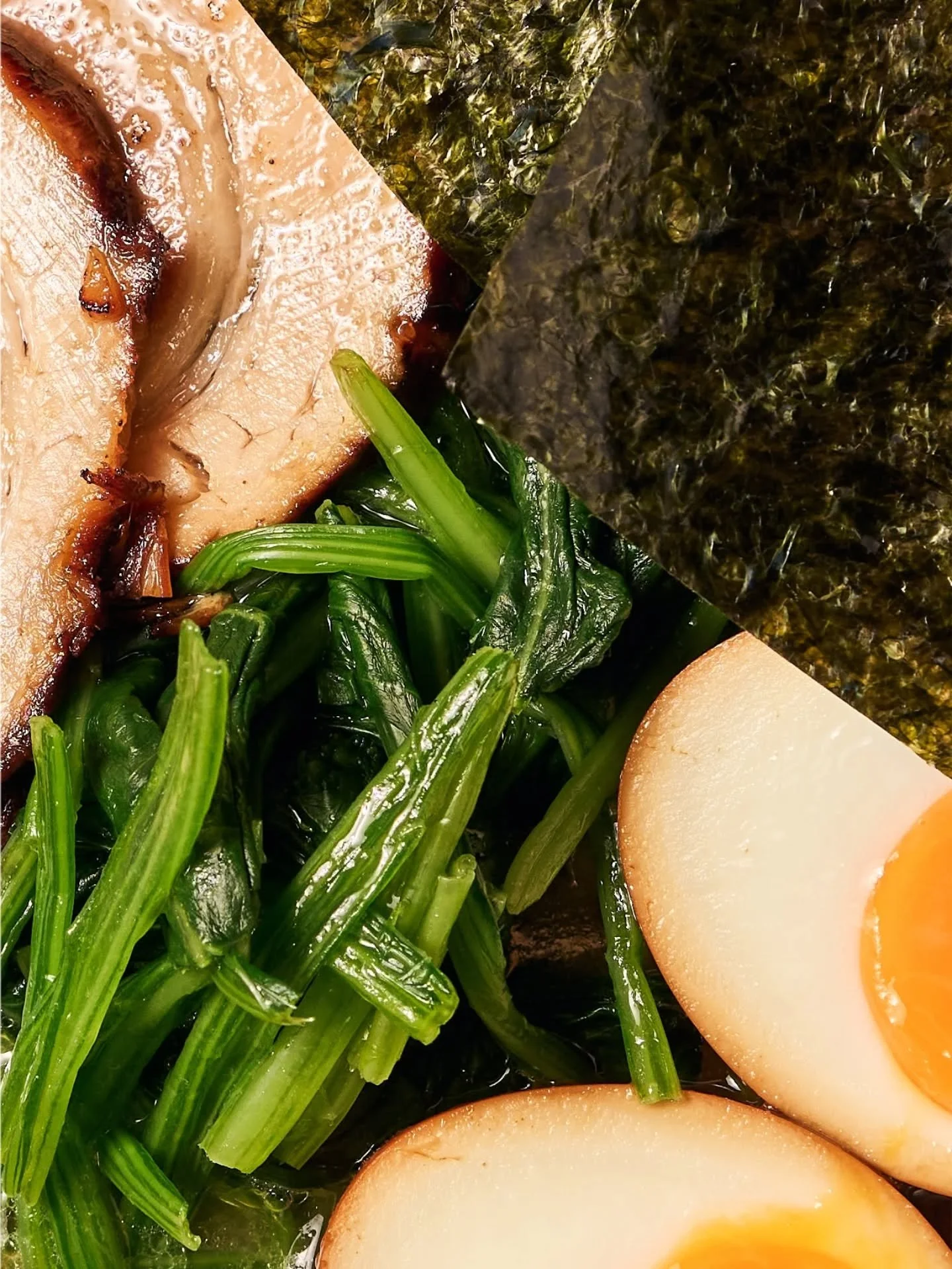 Do ber&ccedil;o de uma das cidades mais emblem&aacute;ticas do Jap&atilde;o para a nossa esta&ccedil;&atilde;o 🚆🍜 Uma ta&ccedil;a robusta, caldo rico, noodles grossos&hellip; e muito mist&eacute;rio.

Neste outono nasce uma lenda...est&aacute;s pro