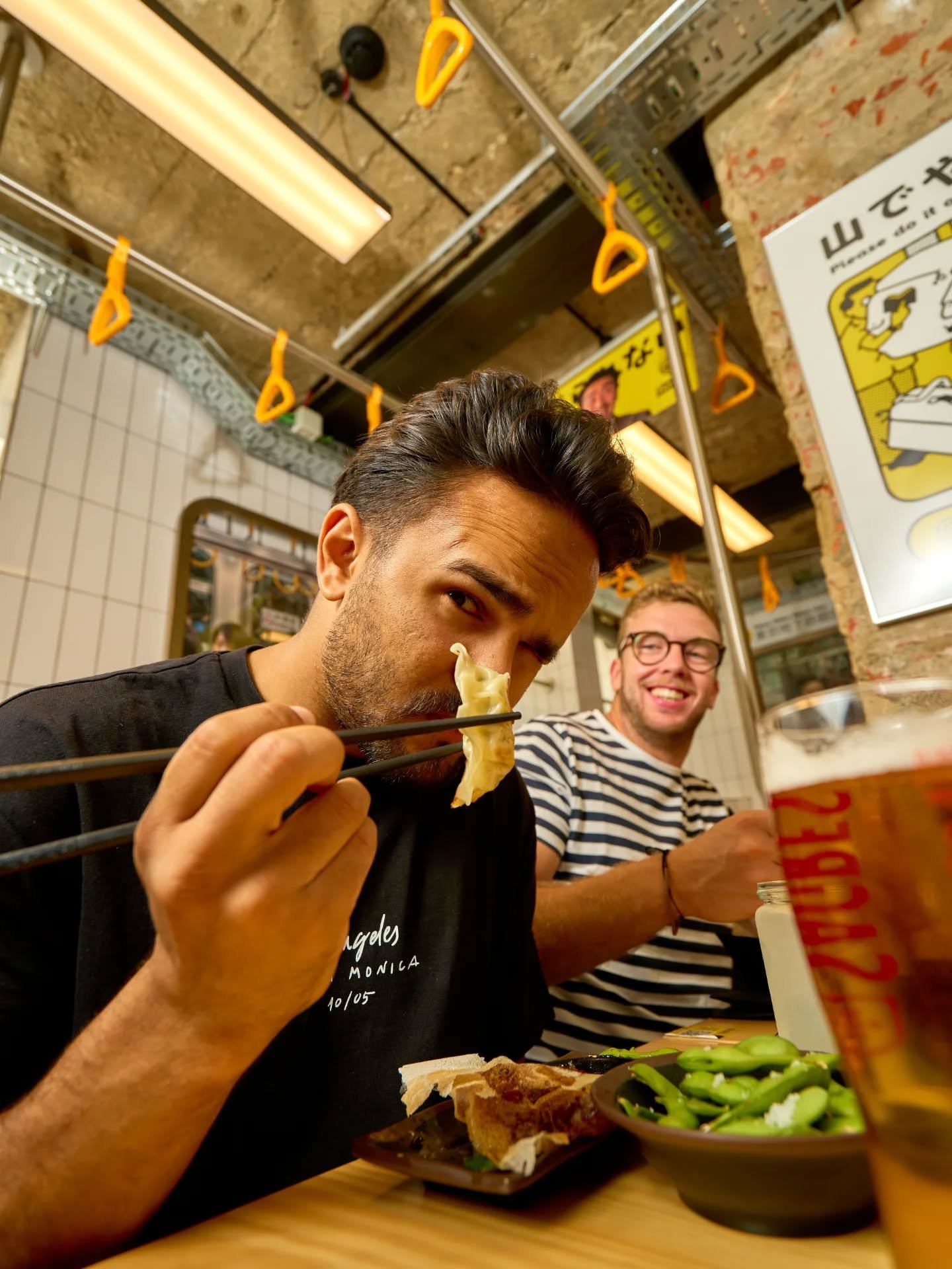 Boas entradas, Ramen Lovers!!!🍜🚉
Por aqui come&ccedil;amos o ano da melhor forma: a embarcar nas paragens mais crocantes, estaladi&ccedil;as e irresist&iacute;veis do menu.
Depois seguimos viagem para uma bowl de ramen deliciosa.😃✨

🚉 Esta&ccedil