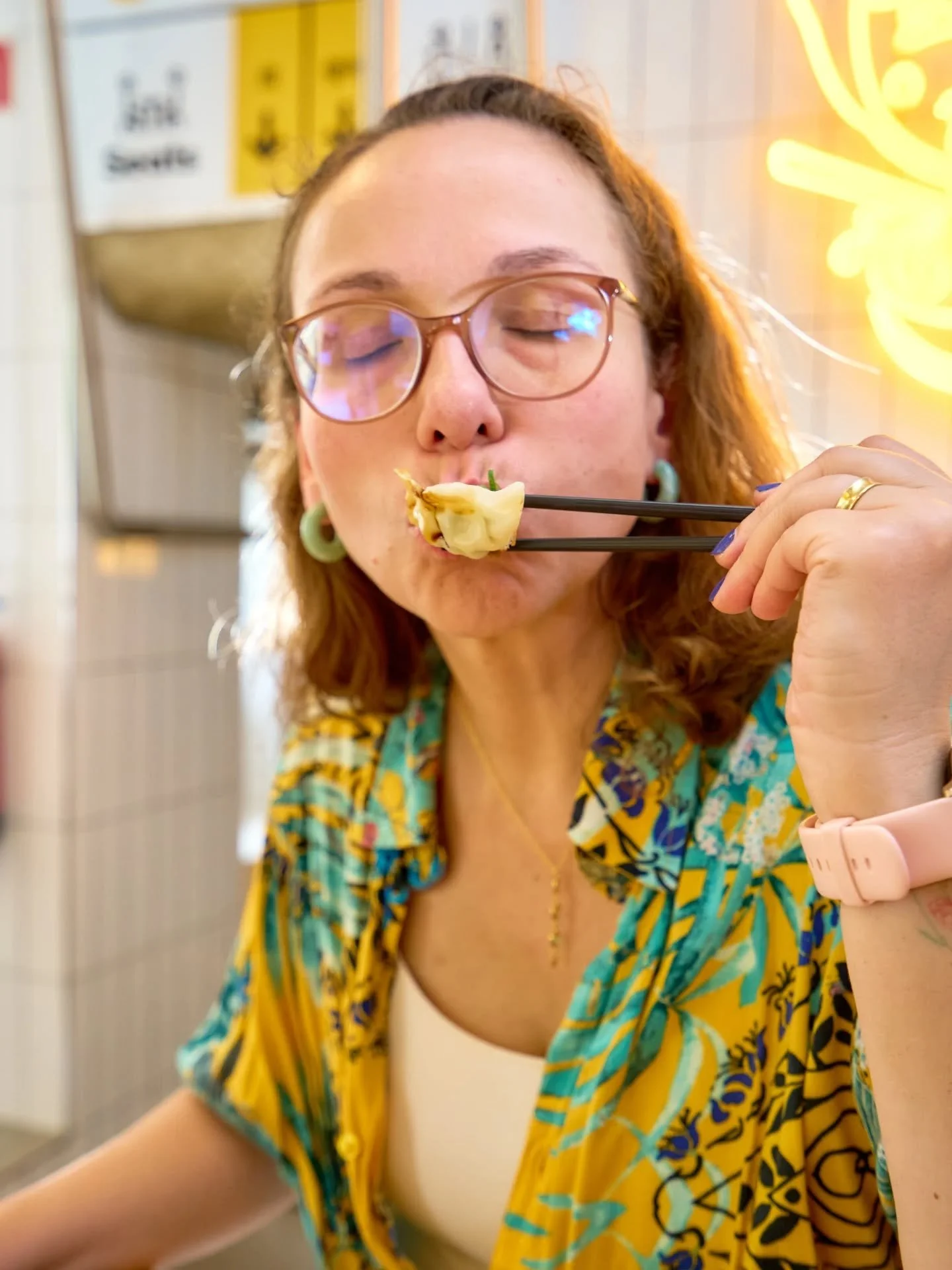 Domingo &eacute; o dia oficial de recarregar baterias na nossa esta&ccedil;&atilde;o. Sem pressas, sem notifica&ccedil;&otilde;es, apenas tu e a tua bowl favorita. 🥢✨

🚉 Esta&ccedil;&atilde;o do Campo Pequeno&nbsp;
📍Campo Pequeno, 12, Lisboa
Abert