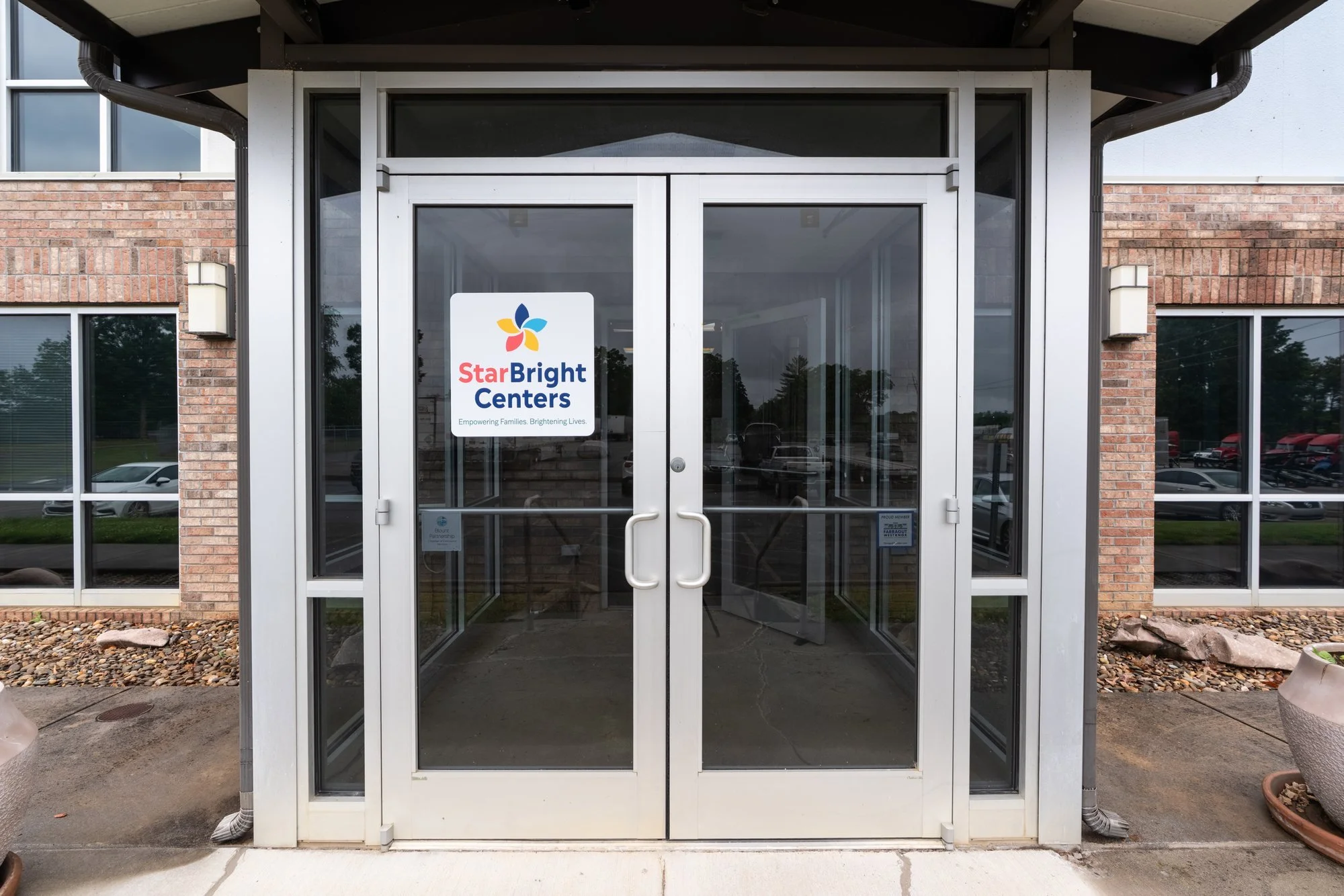 Front entrance of StarBright Centers ABA therapy clinic at 235 S Old Glory Rd in Maryville, TN