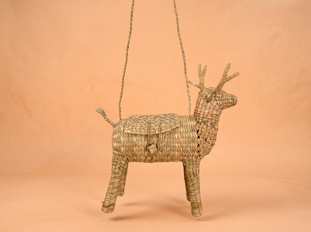 Handwoven Chuspata Deer Bag