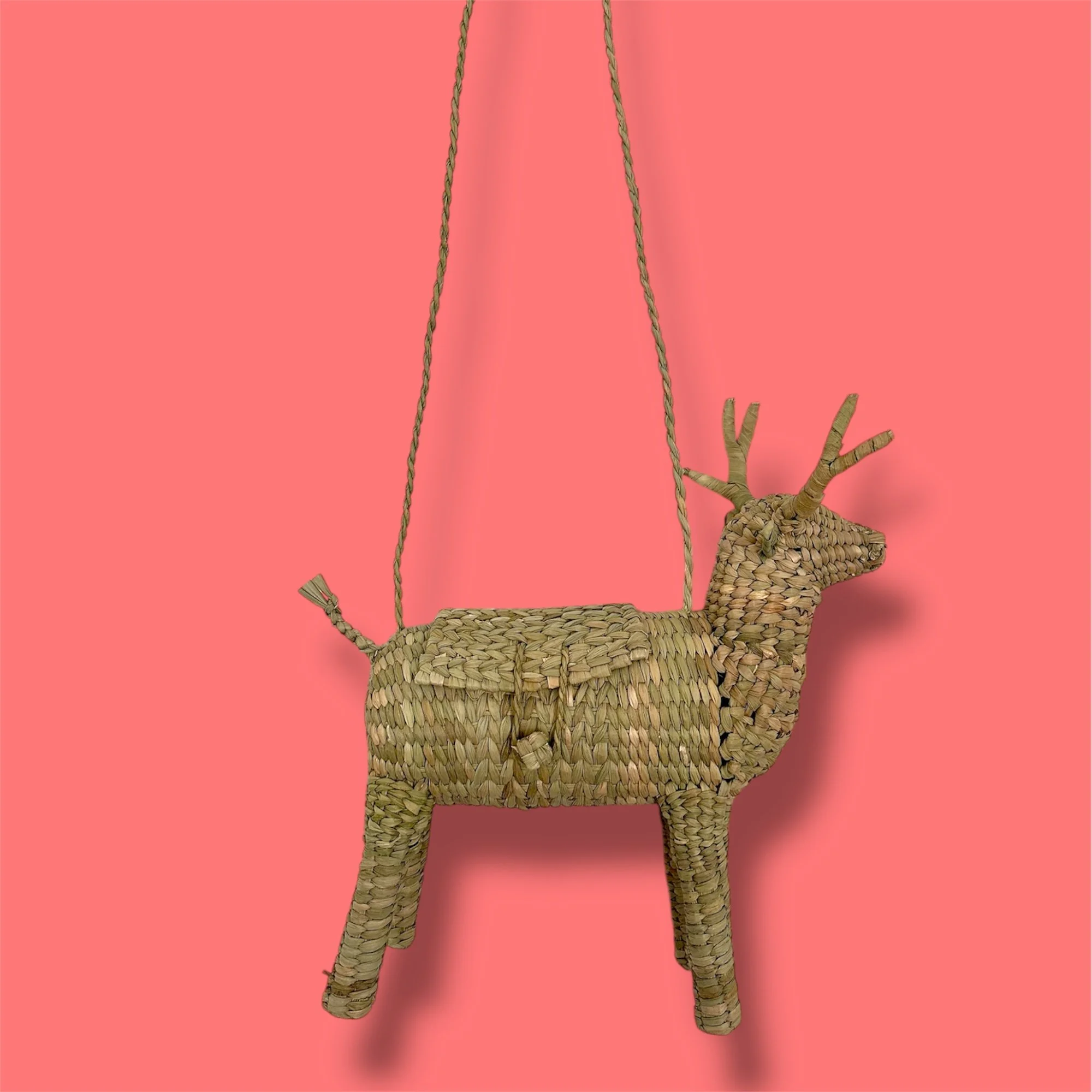 Handwoven Chuspata Deer Bag – Michoacán, Mexico | Artisan Reed Animal Bag