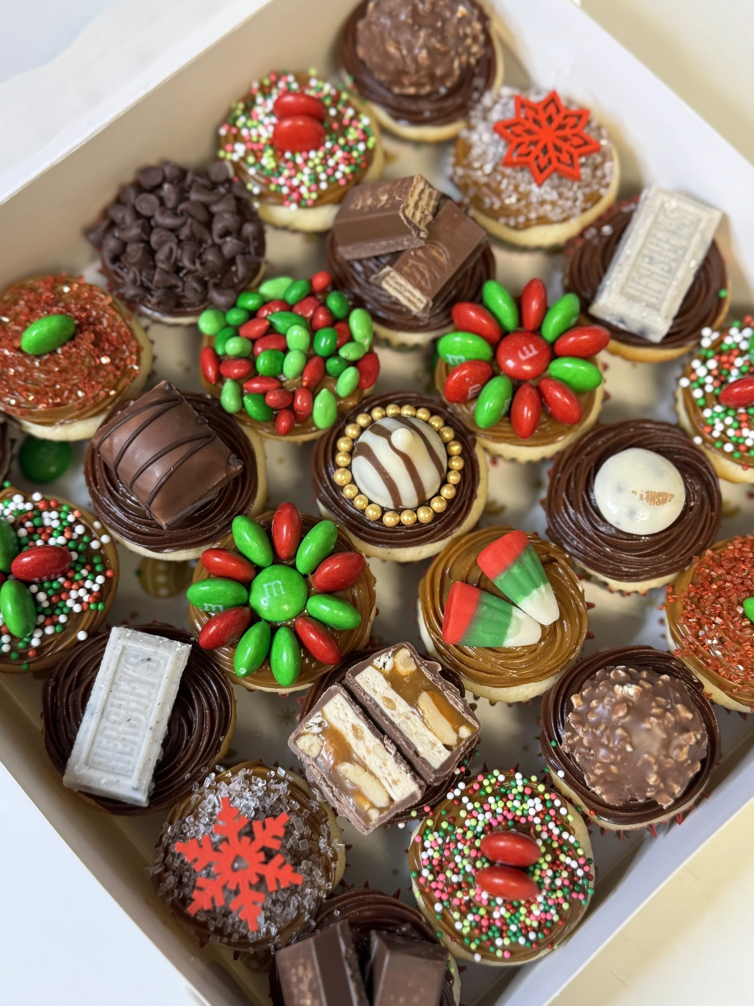 25 mini cupcakes box