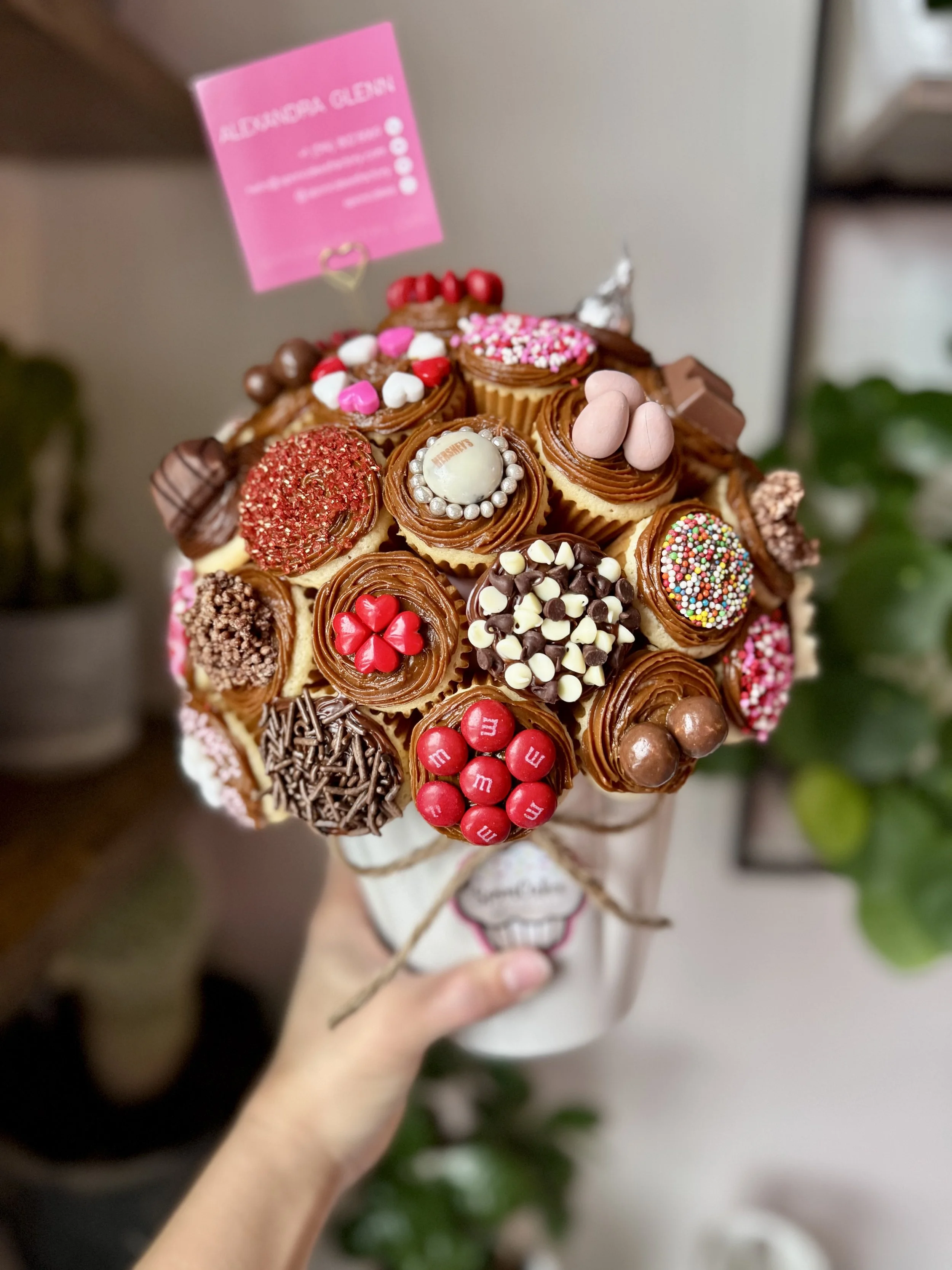 Valentine's day mini cupcakes