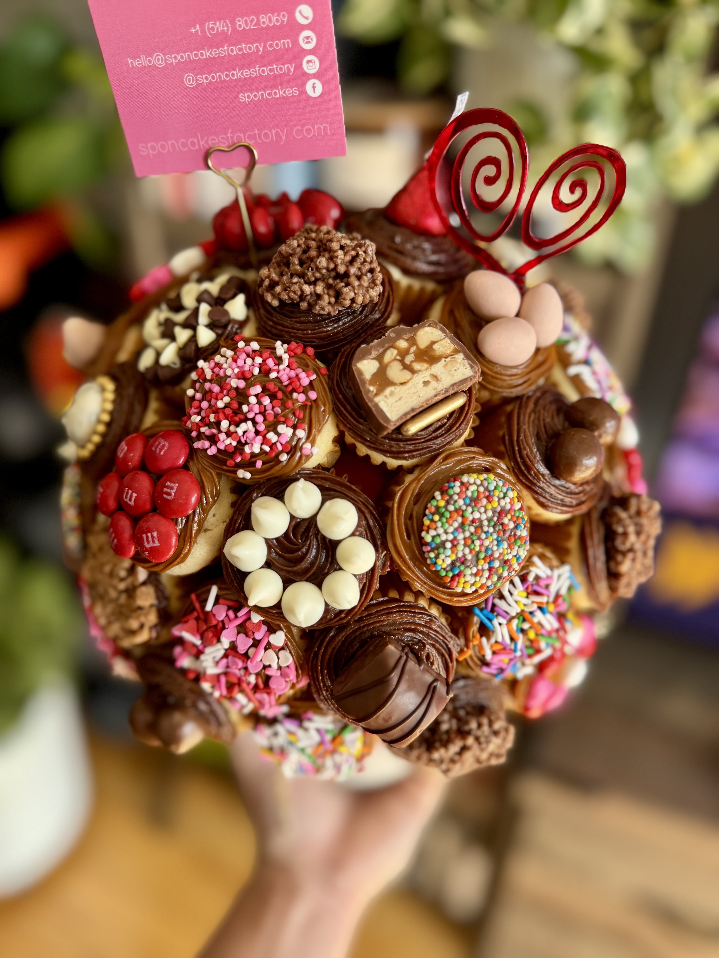 Valentine’s Edible Cupcake Bouquet