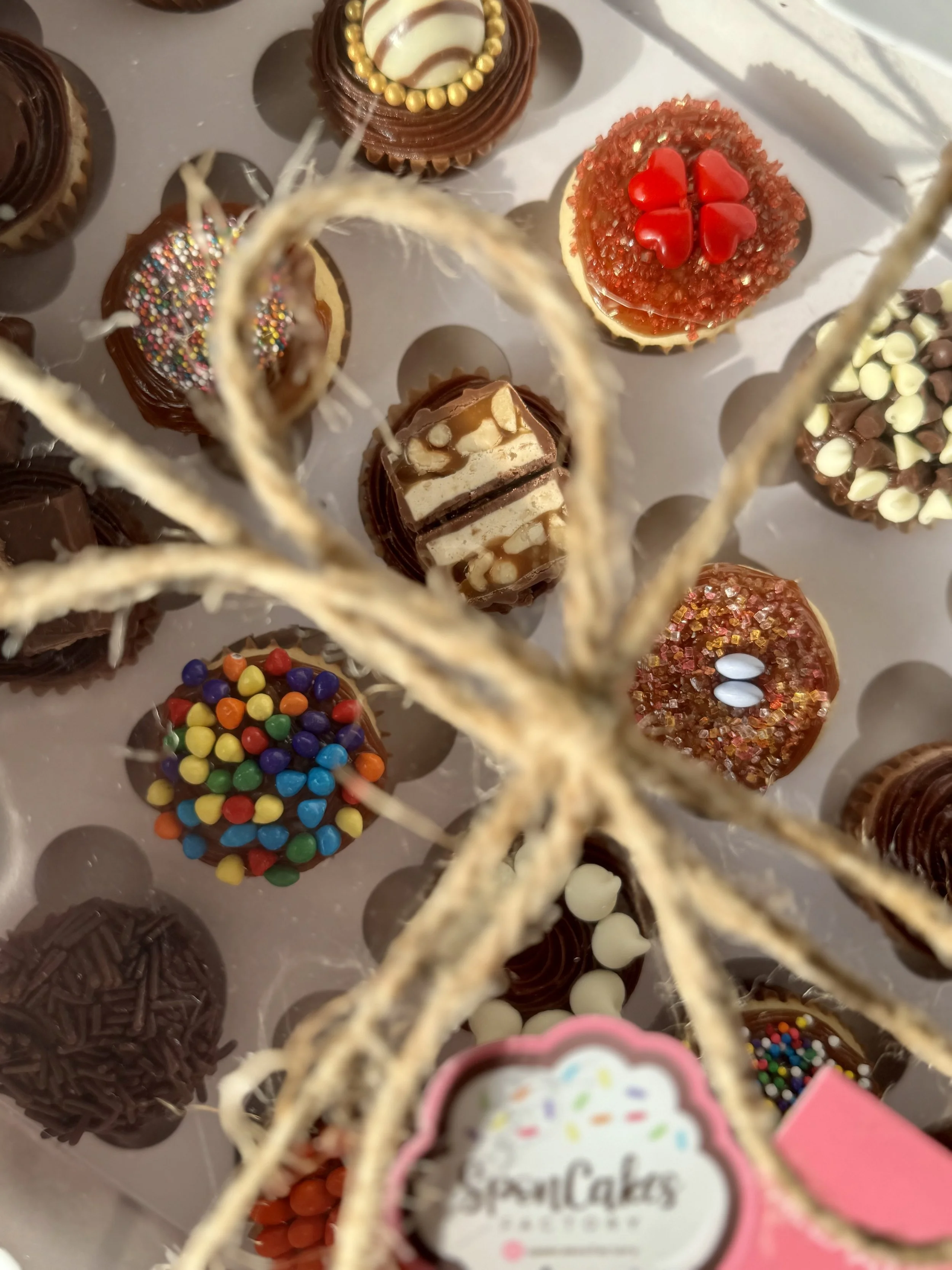Chocolate and dulce de leche mini cupcakes, a sweet little treat and the perfect bite