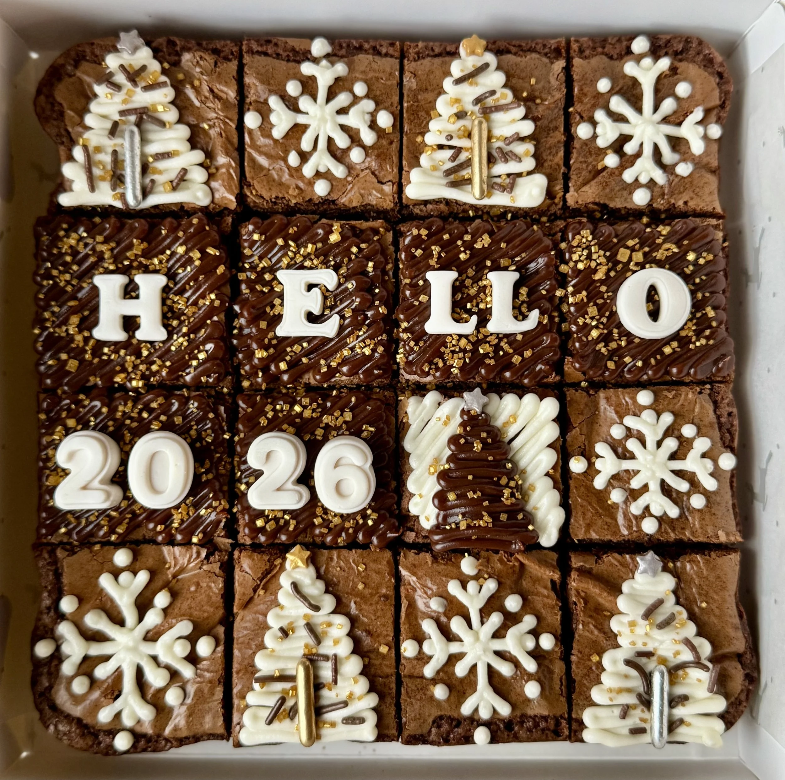 New Year's Brownie box