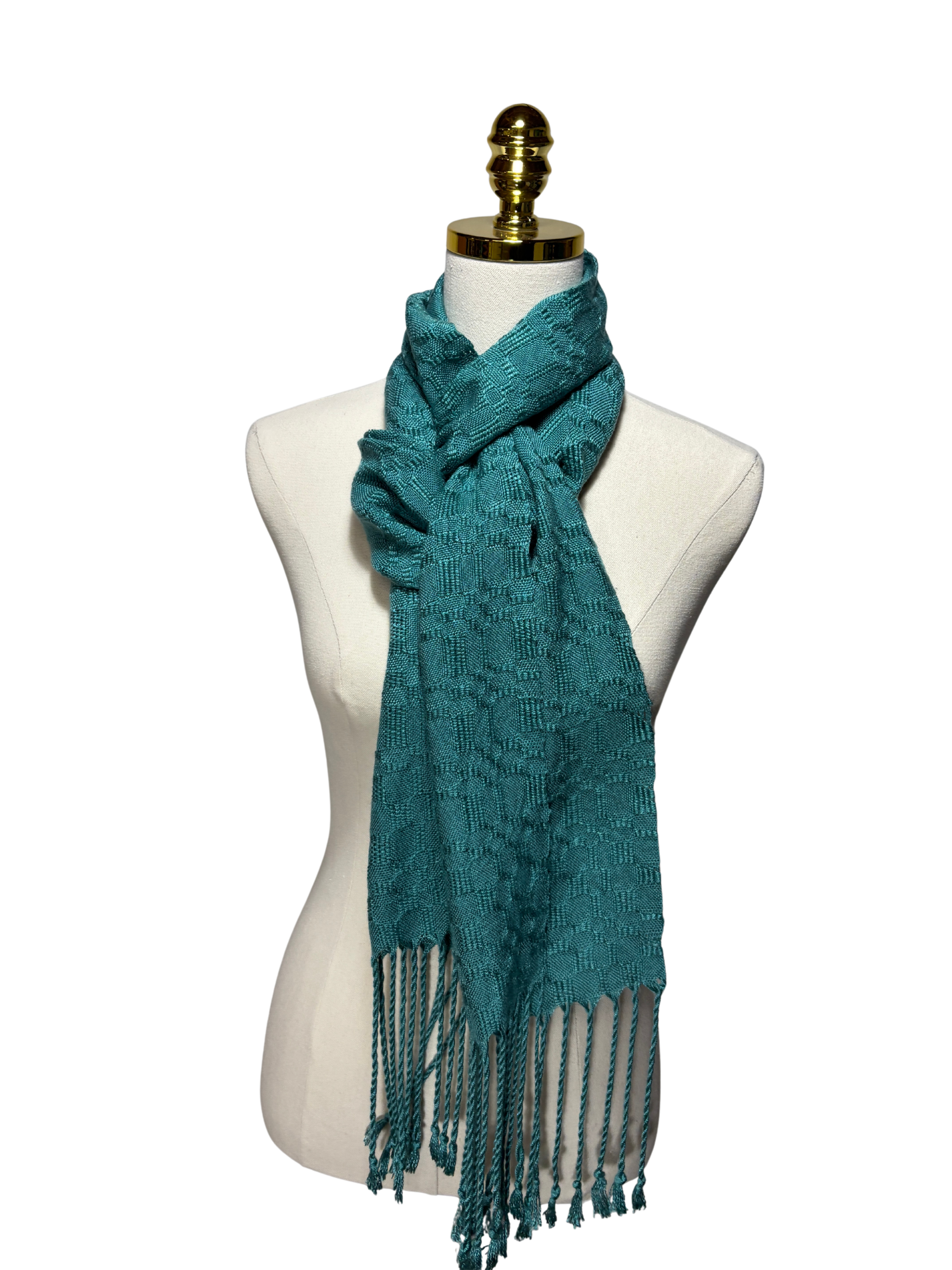 How a Custom Handwoven Scarf Is Made (Step-by-Step Process)