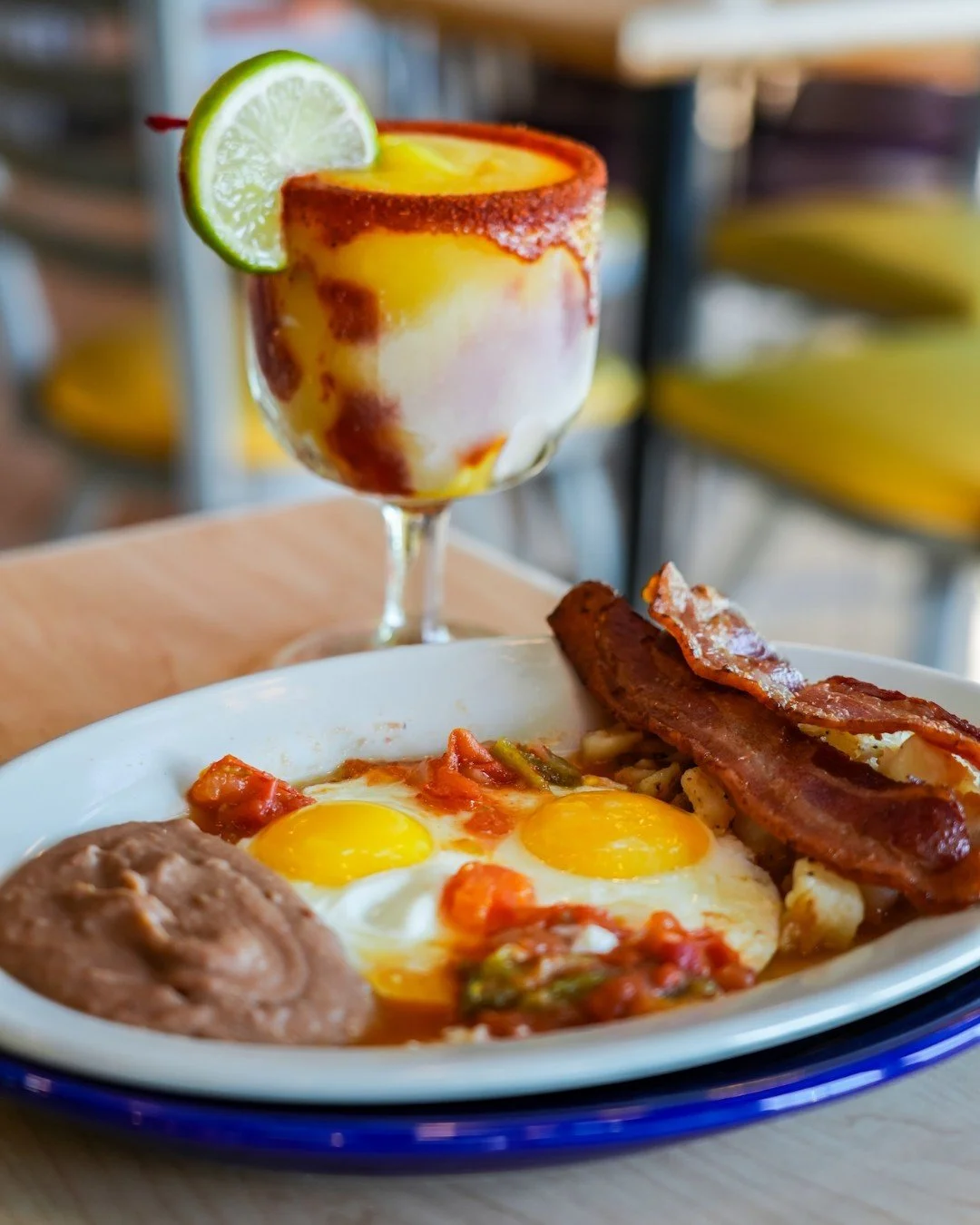 Rise and shine! ☀️🥓 Our breakfast is worth getting out of bed for! From fluffy buttermilk pancakes to our hearty huevos rancheros, we've got everything you need to start your day right. Open 24/7 &ndash; because great mornings start at Mama Margie's