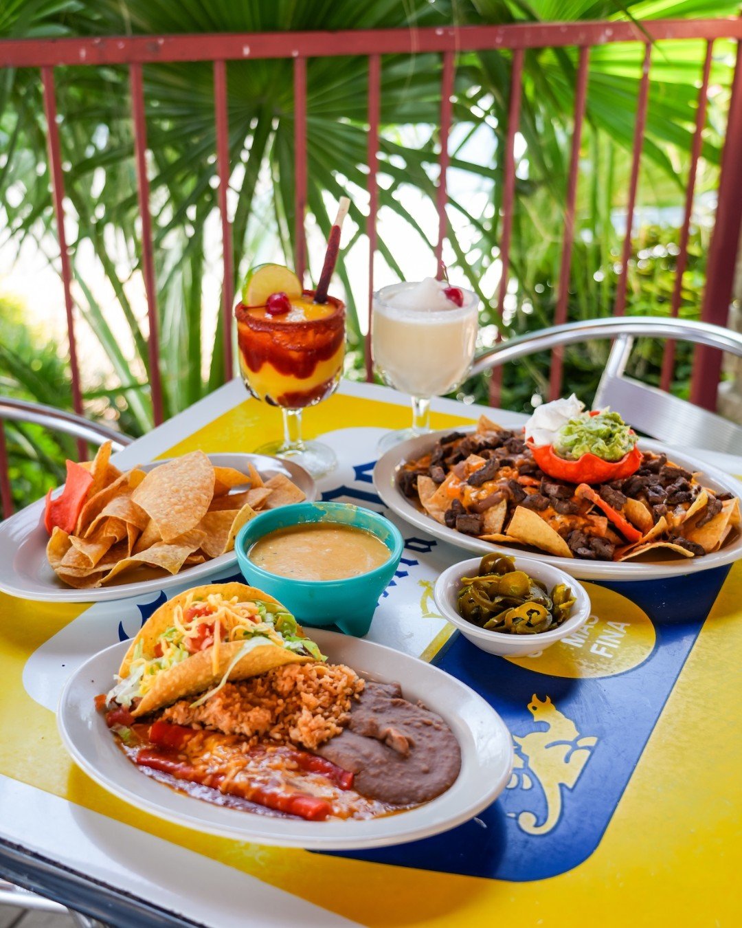 This is what Tex-Mex dreams are made of. 🤩 Grab the whole crew and dig into a full spread at Mama Margie&rsquo;s.