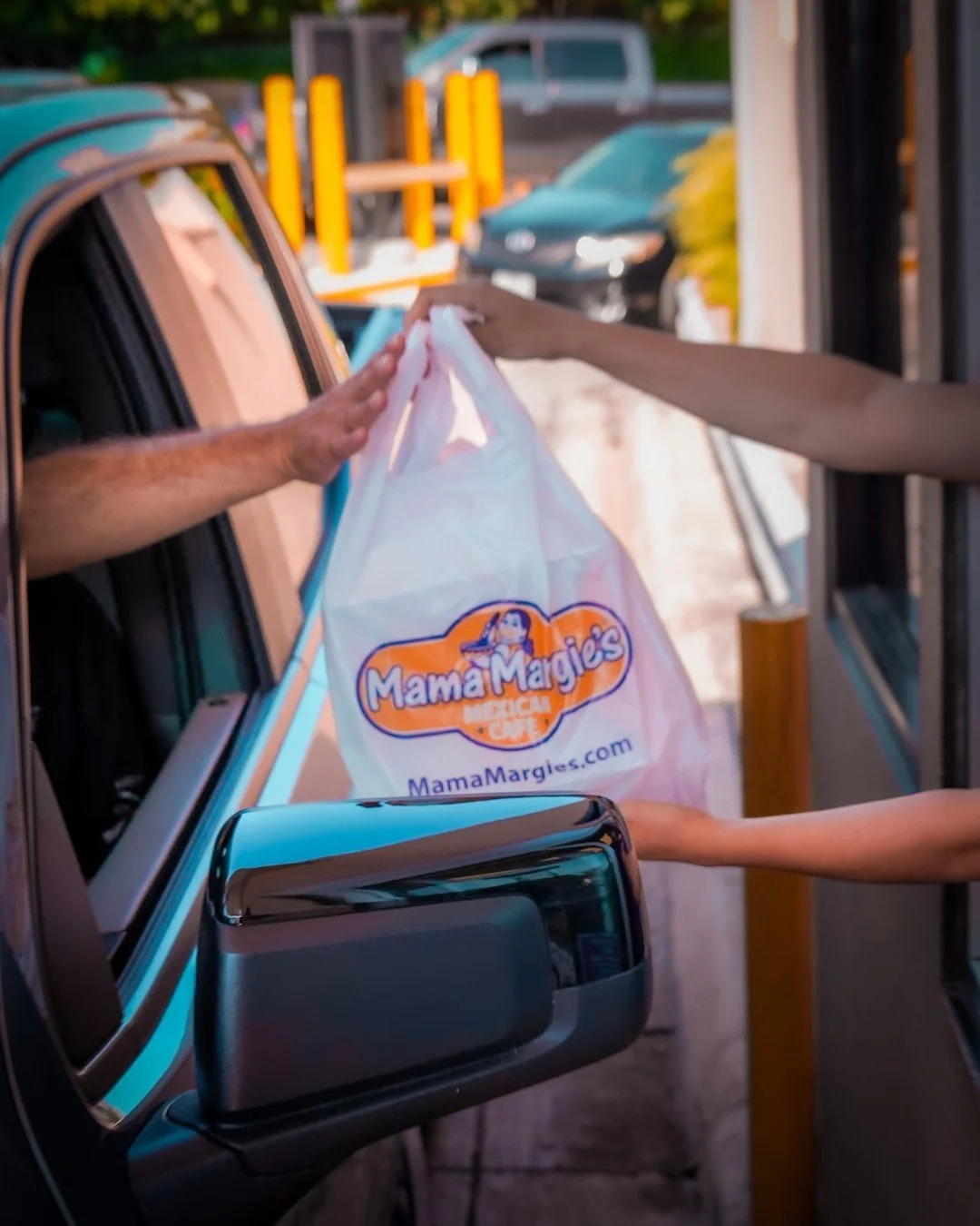 Cravings don&rsquo;t keep office hours&hellip; and neither do we! 😎🚗

Our drive-thru is open 24/7, so whether it&rsquo;s a lunch break, late-night taco run, or &ldquo;I need queso right now&rdquo; moment... we got you.