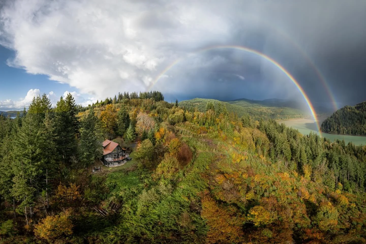 It may be snowing outside but we are admiring @santiagol3on&rsquo;s drone photo, a reminder that green trees and rainbows will come again.

Santiago specializes in interiors, lifestyle, and hospitality photography and videography.

Follow @agency26co