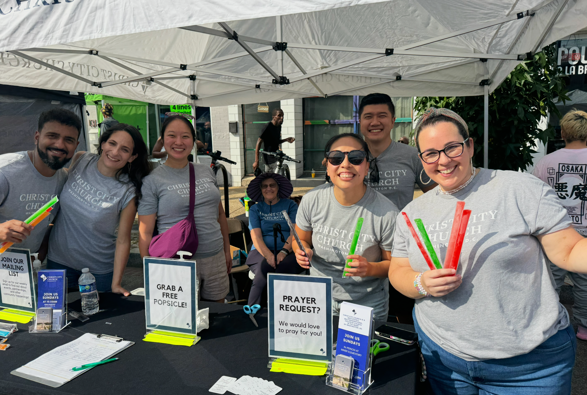 church members volunteering