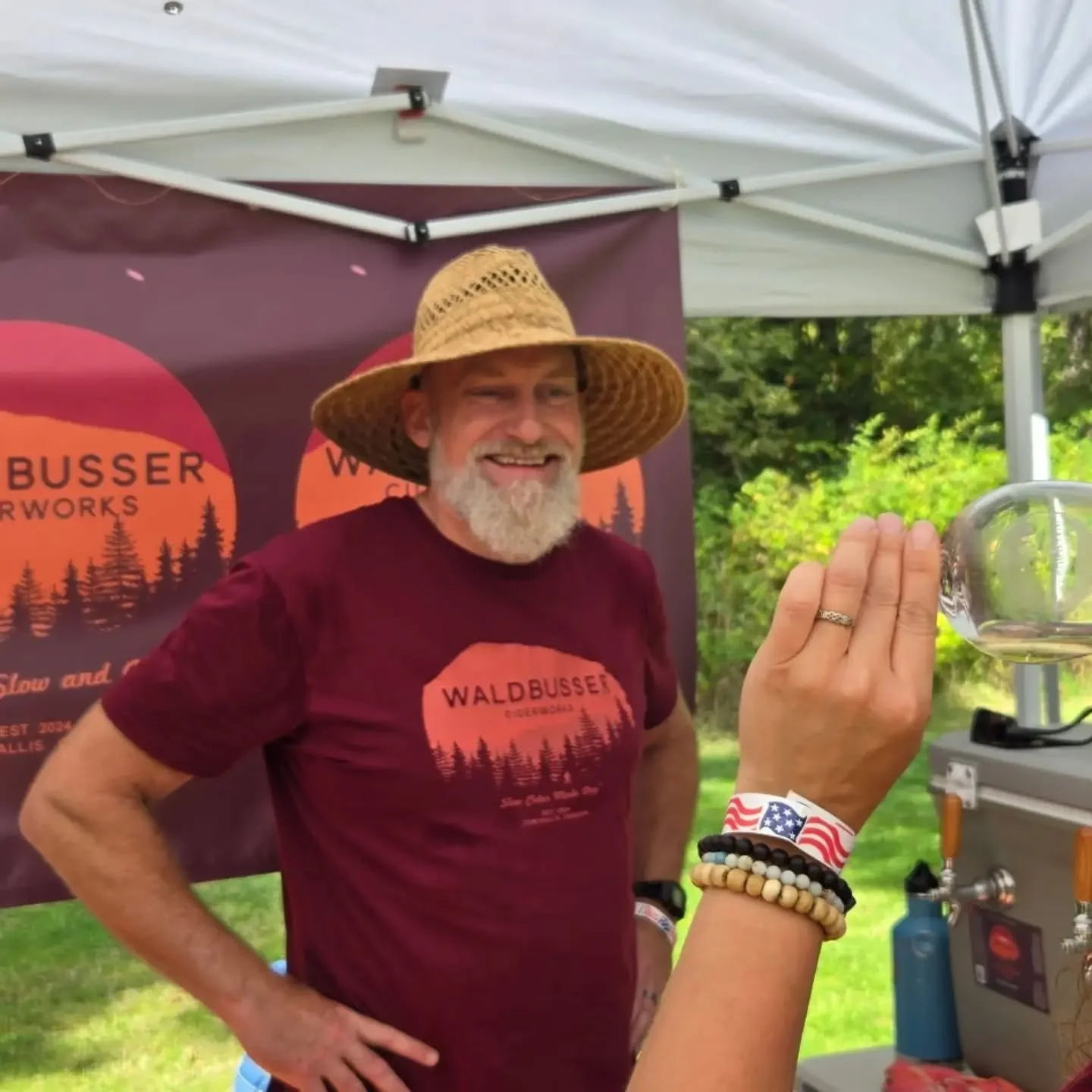 What an awesome day today, so many great conversations and thanks so much again to @hotvhomebrewers for putting this together. We went through four 1/6 kegs (two cases of our Smoked Cider), and one keg each of our other varieties. 

And all the #cide