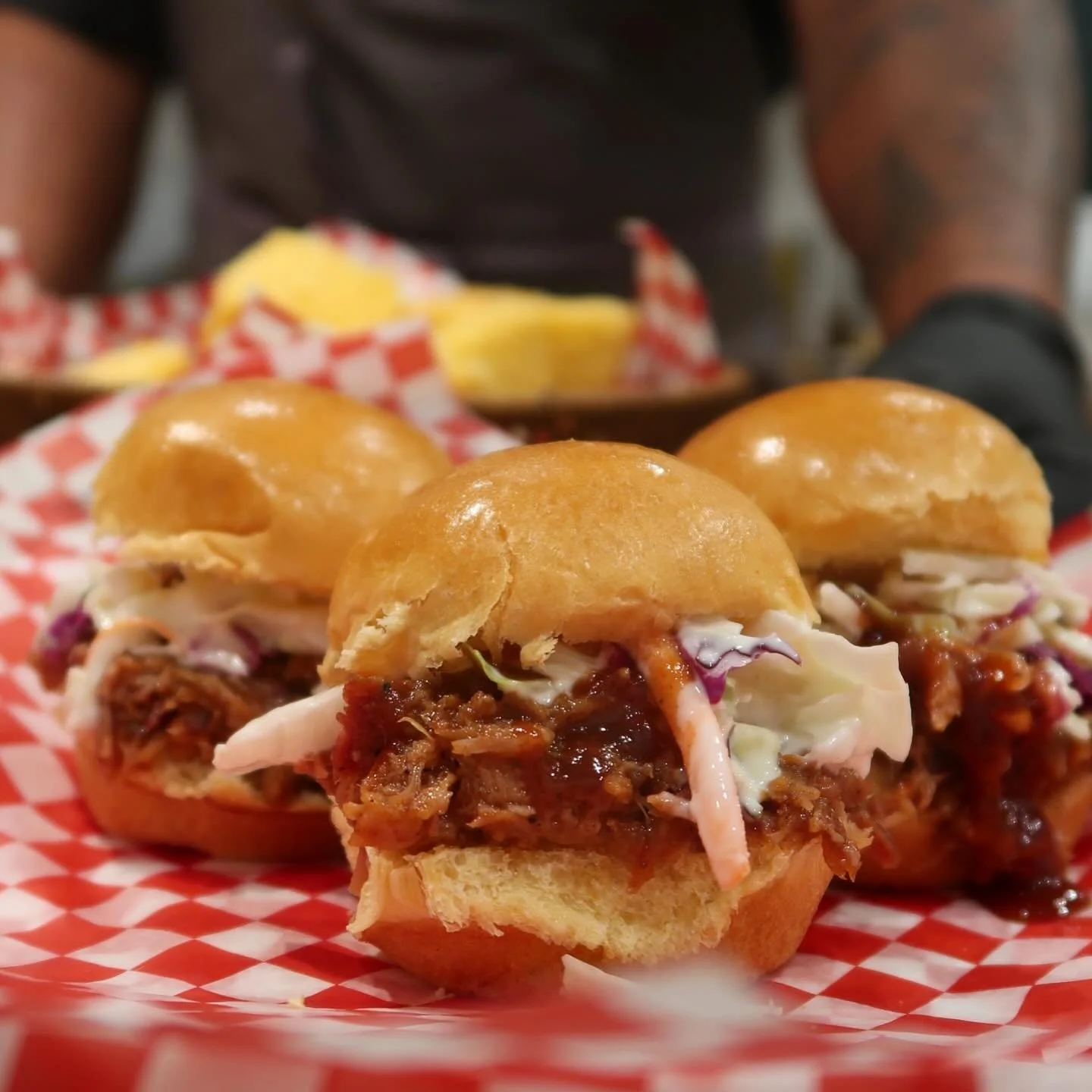 Late-night wedding eats, @ehbuddybarbecue style 🔥

Pulled pork sliders crowned with a pickle on top. Beef also available. 

ehbuddybarbecue.com