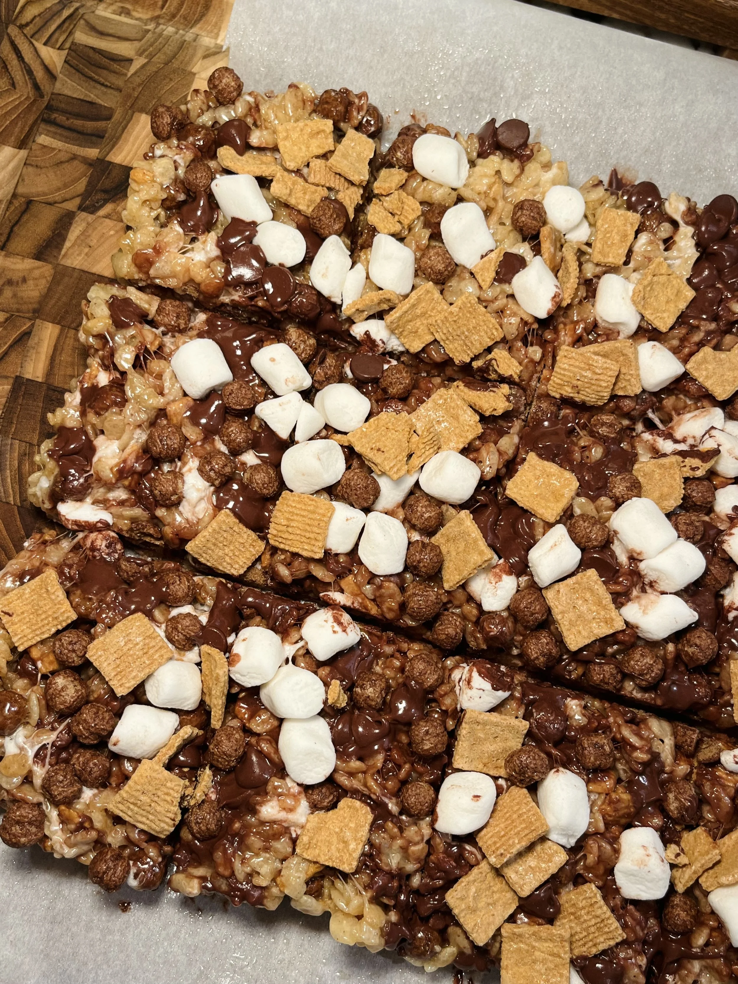 Brown Butter S’mores Rice Crispy Treat Bars