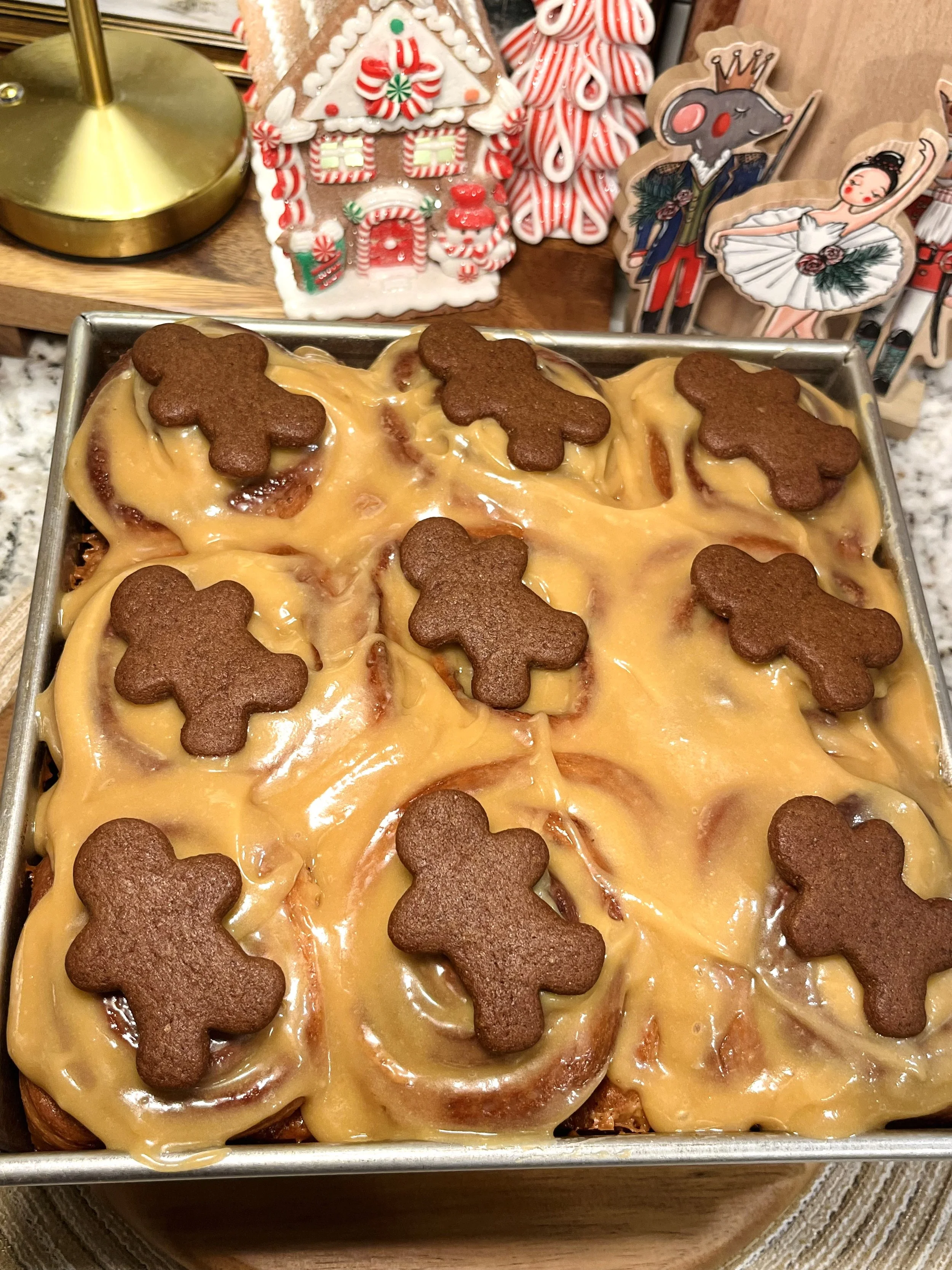 Gingerbread Cinnamon Rolls