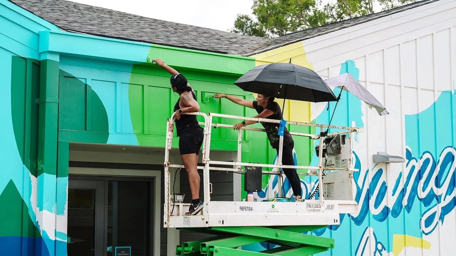10 Simple Strategies for Donating a Mural That Benefits Your Business, Too