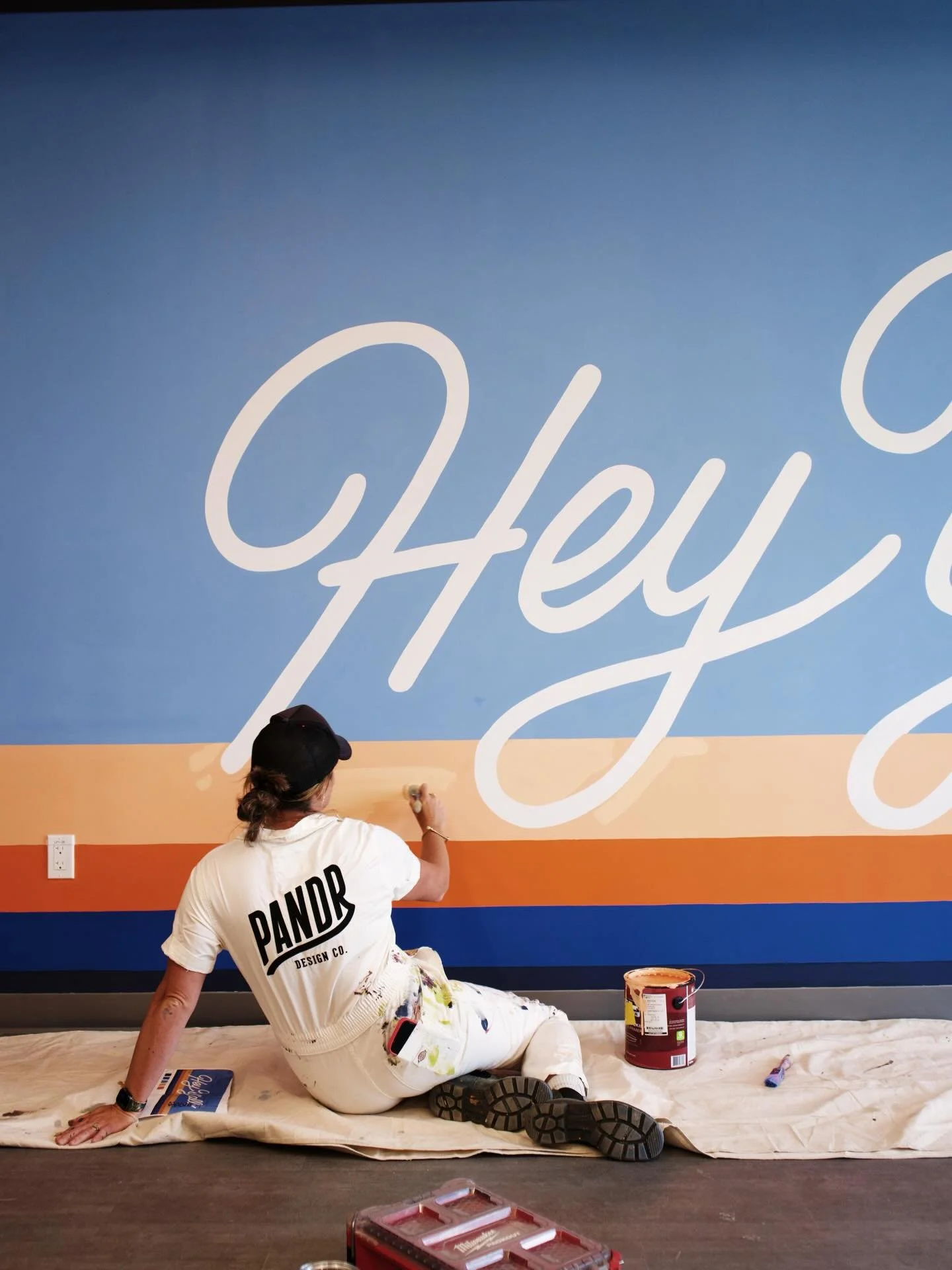 A little behind-the-scenes from the two murals we recently painted for @navyfederal. It was all bringing energy and color into a break room that definitely deserved it 💃

Huge shoutout to @laurencegayao for capturing these moments so beautifully. Ha