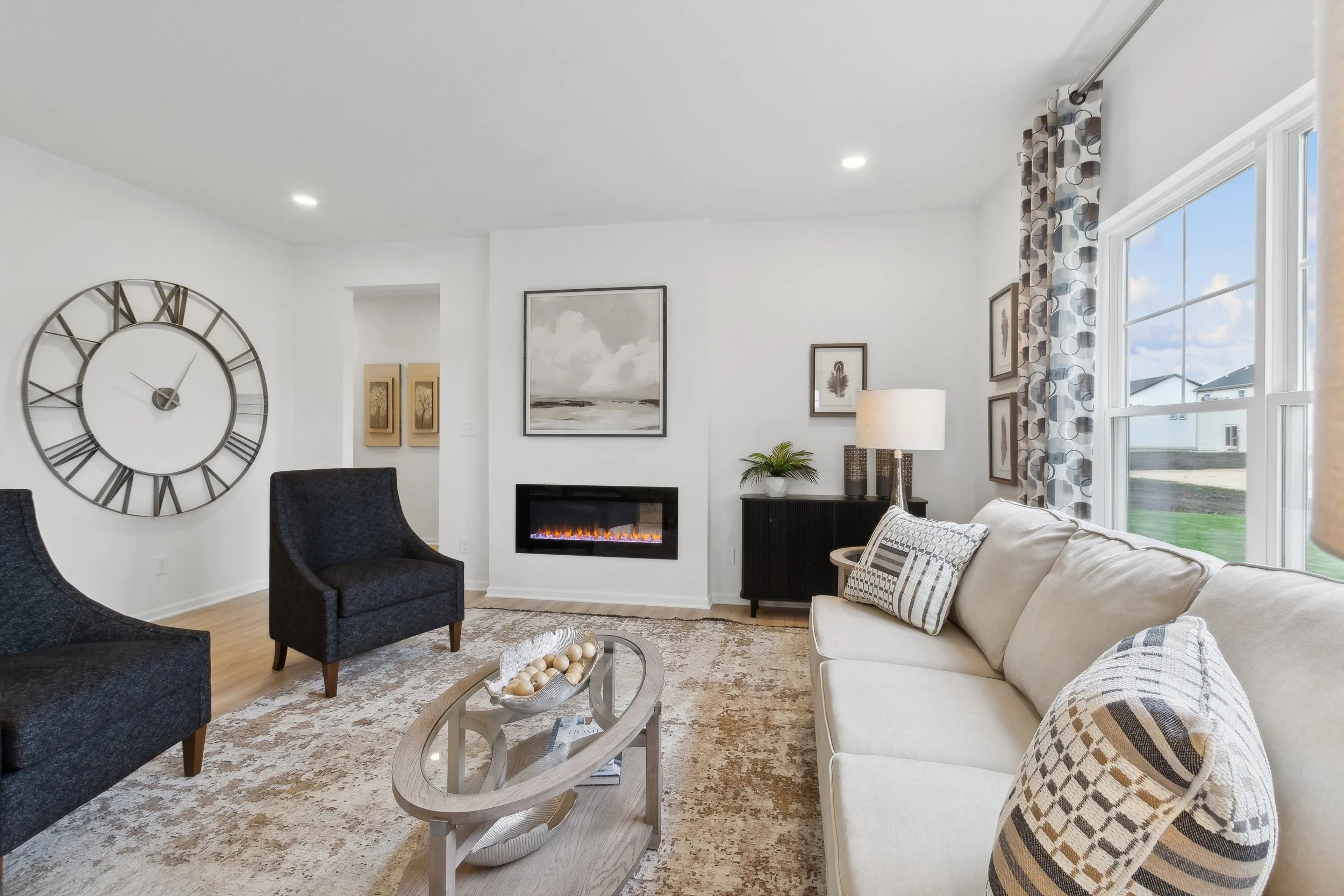 01_12910111thAvenue_1_LivingRoom_HiRes-edited.jpg