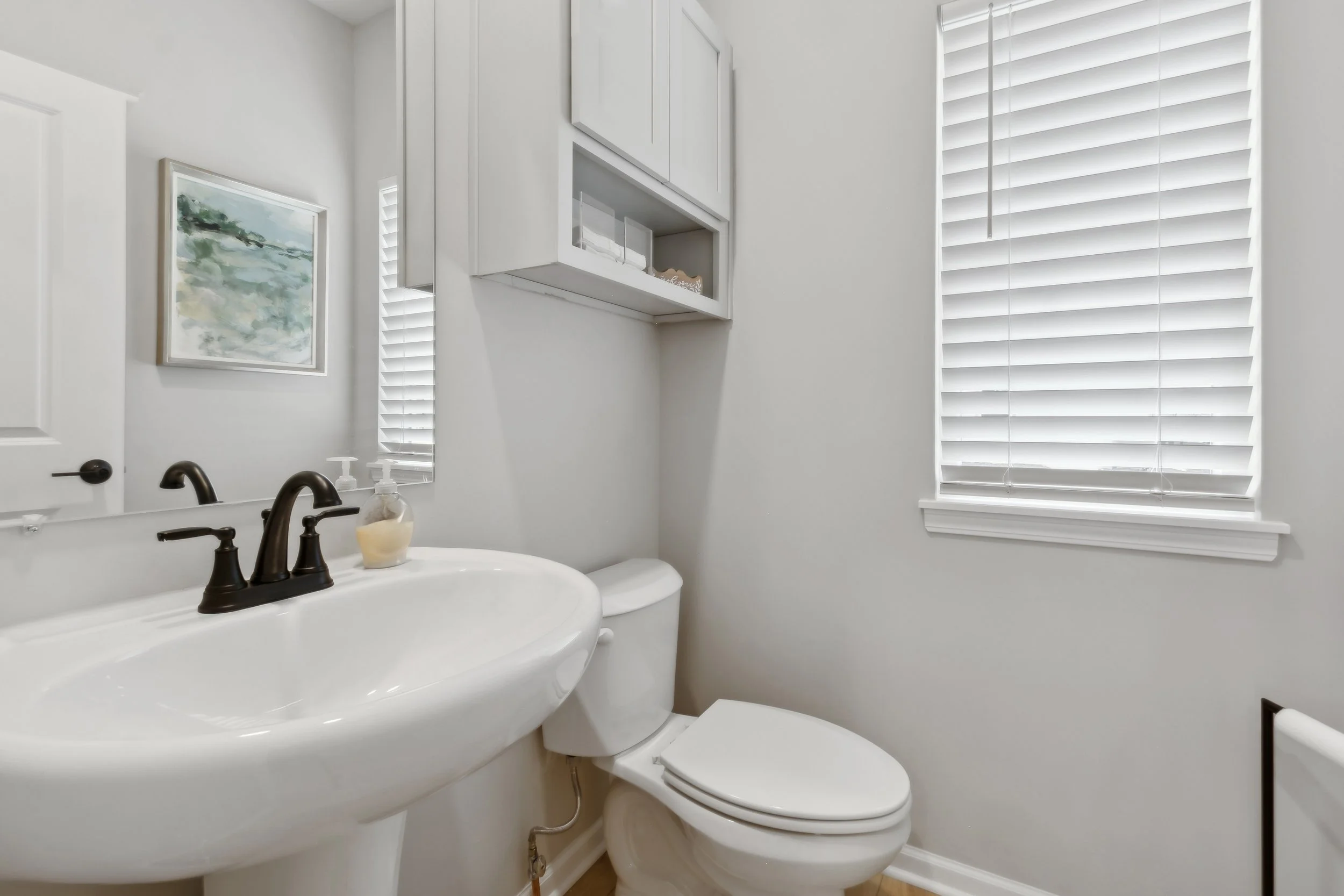 26_12910111thAvenue_7_HalfBath_HiRes-edited (1).jpg