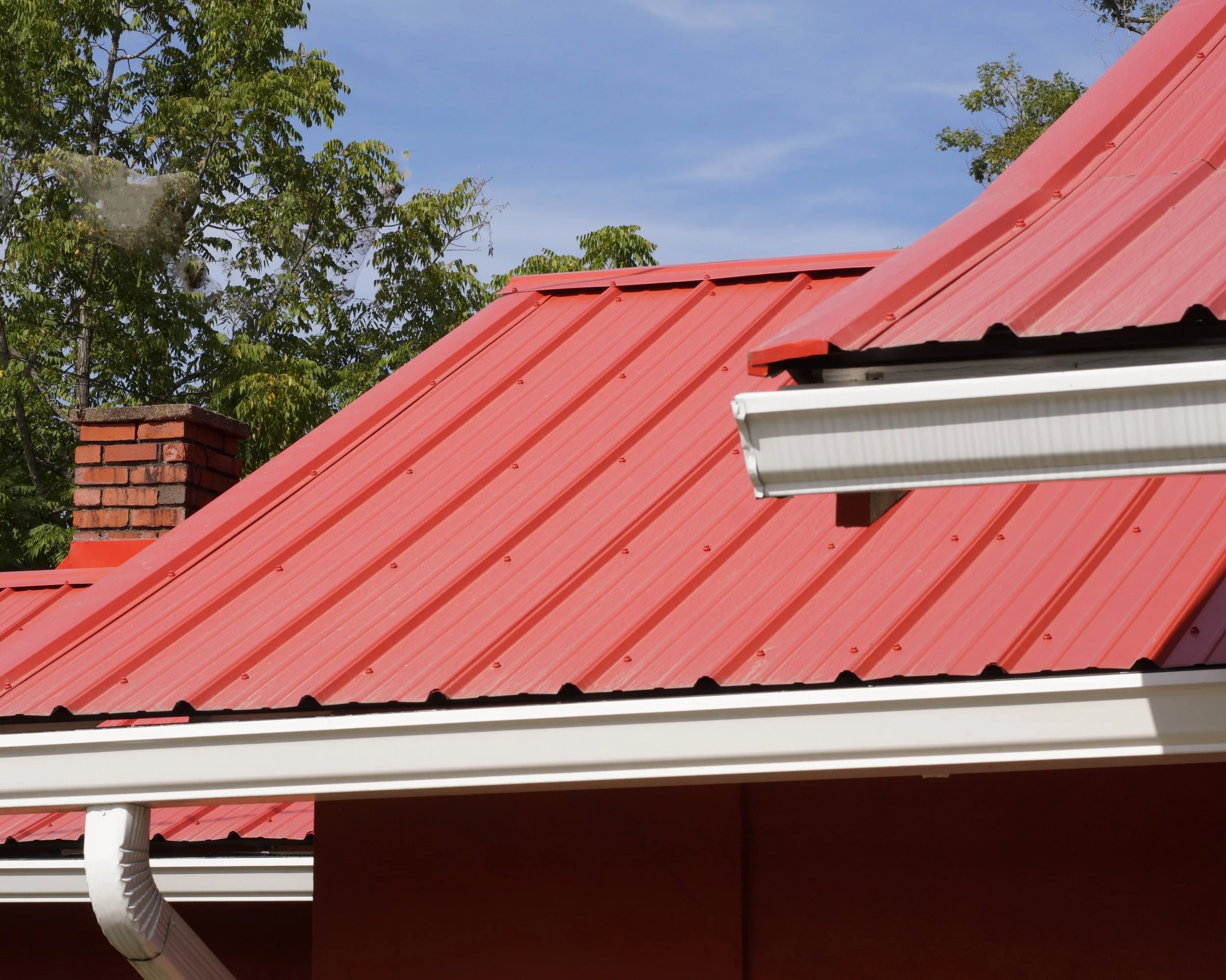 Metal Roof Repair: When Panels Leak (and How to Fix It Right)