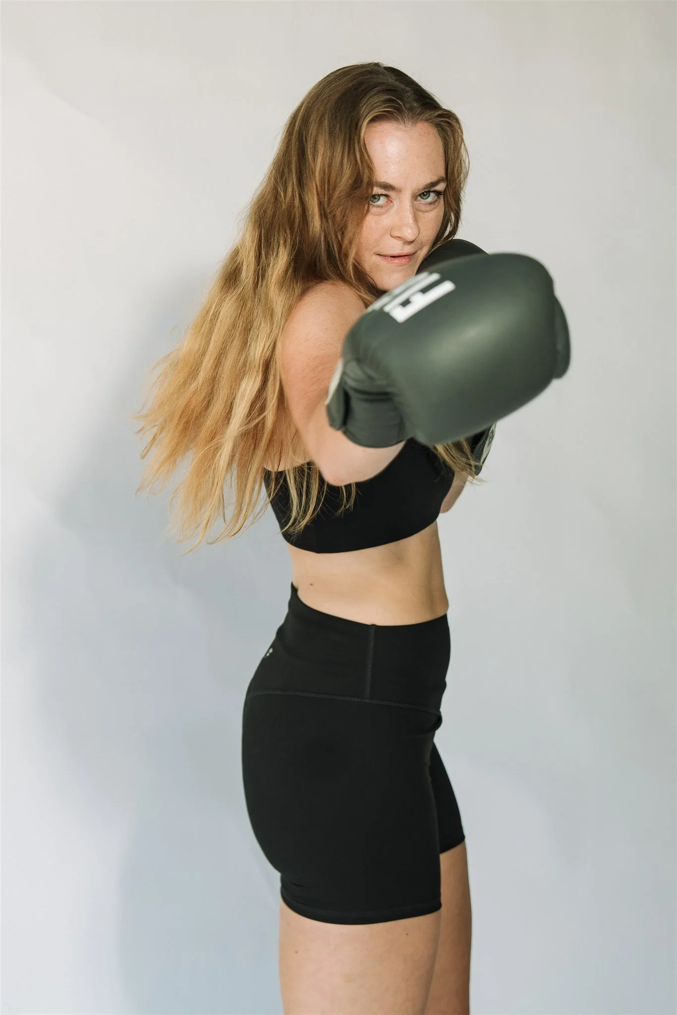 Girl boxing Battle Republic
