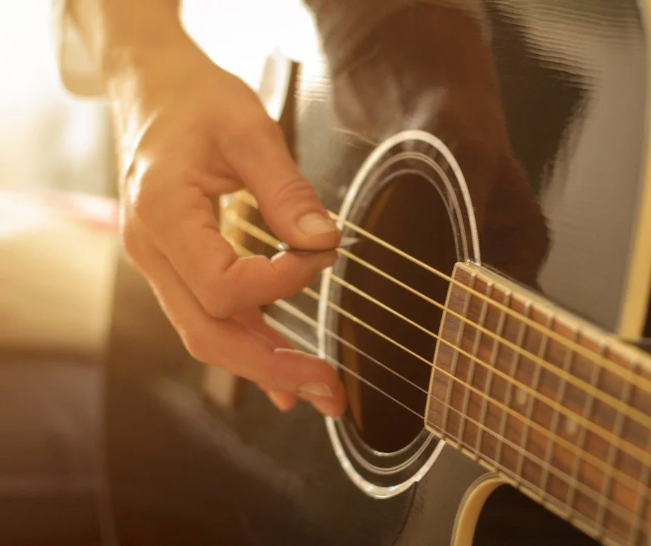 🎶 Anchor Beats on the Promenade 🎶

We&rsquo;re teaming up with @anchor_bar_loveland to bring you live music every Sunday through August 3rd! 🌞🎸

🪑 Bring your lawn chairs, throw on your shades, and get ready for good vibes and great tunes all sum