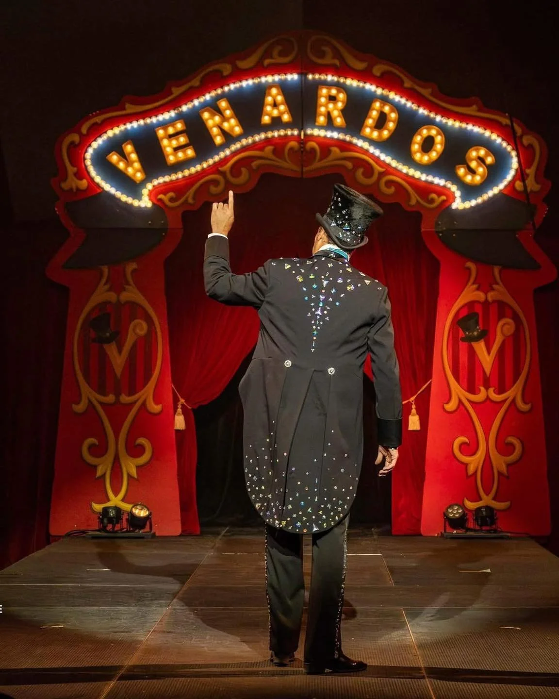 Need something to do this weekend? @venardoscircus  is at The Promenade Shops at Centerra. 
 
Get your 🎟 at venardoscircus.com/loveland-co/

#venardoscircus #PromenadeShopsAtCenterra #PromenadeYourWay