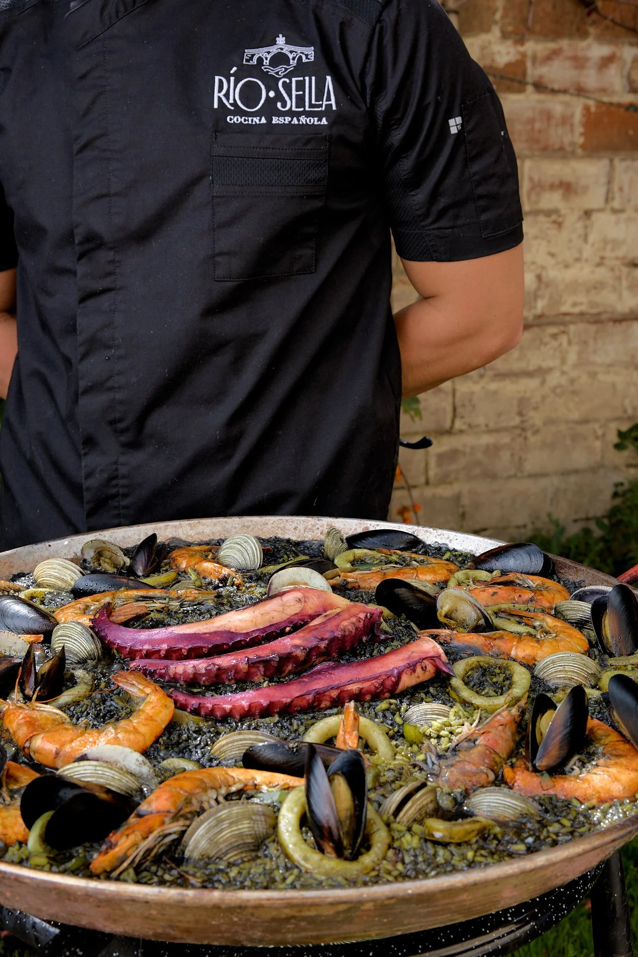 PaellaNegra.jpg