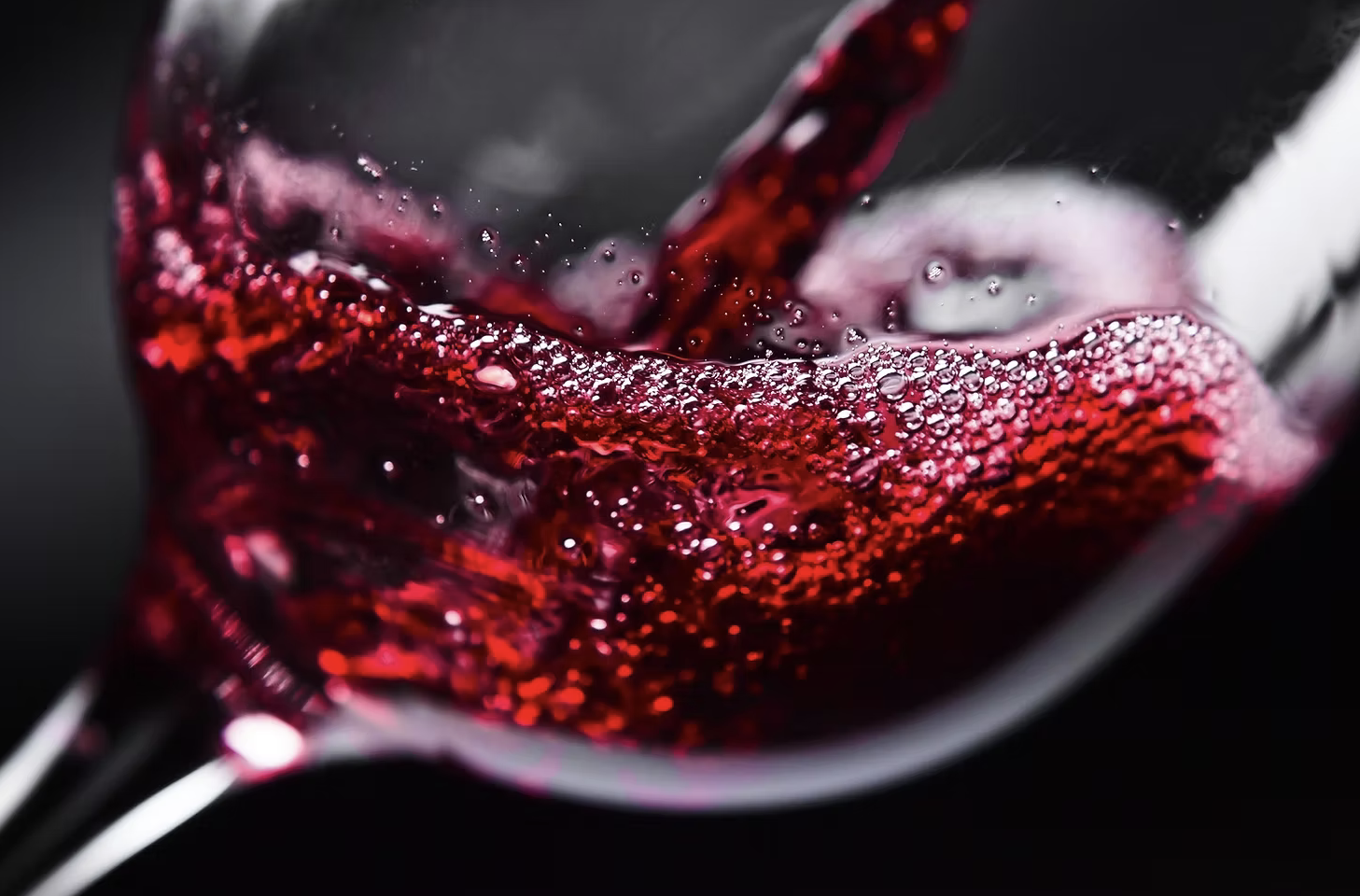 Red wine sensitivity? Could be hormonal imbalance!