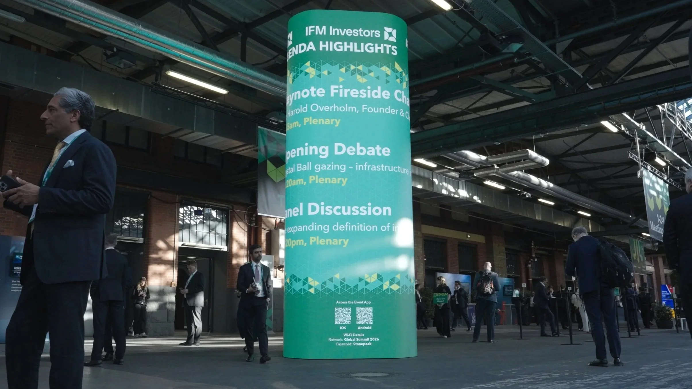 Beyond the Big Screen: BUILDING Digital Screen Content for THE WORLDS BIGGEST INFRASTRUCTURE EVENT