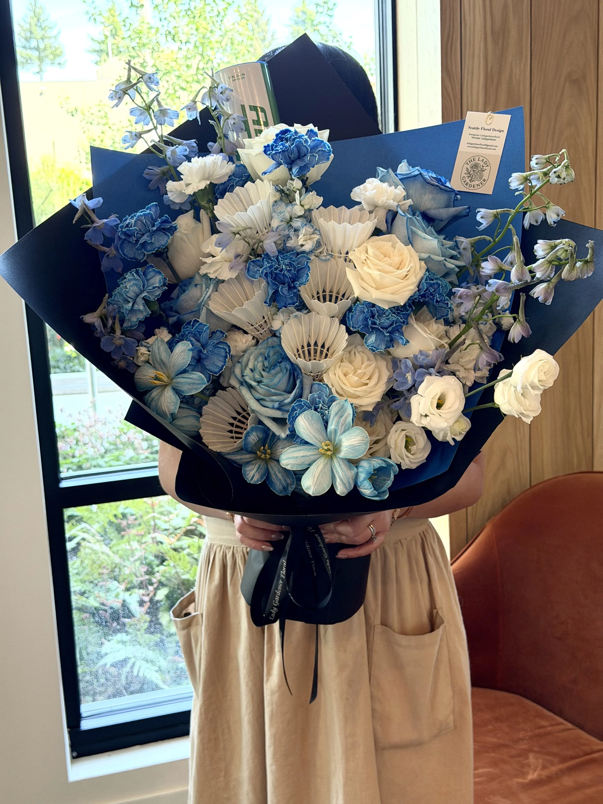 white and blue large bouquet.jpg