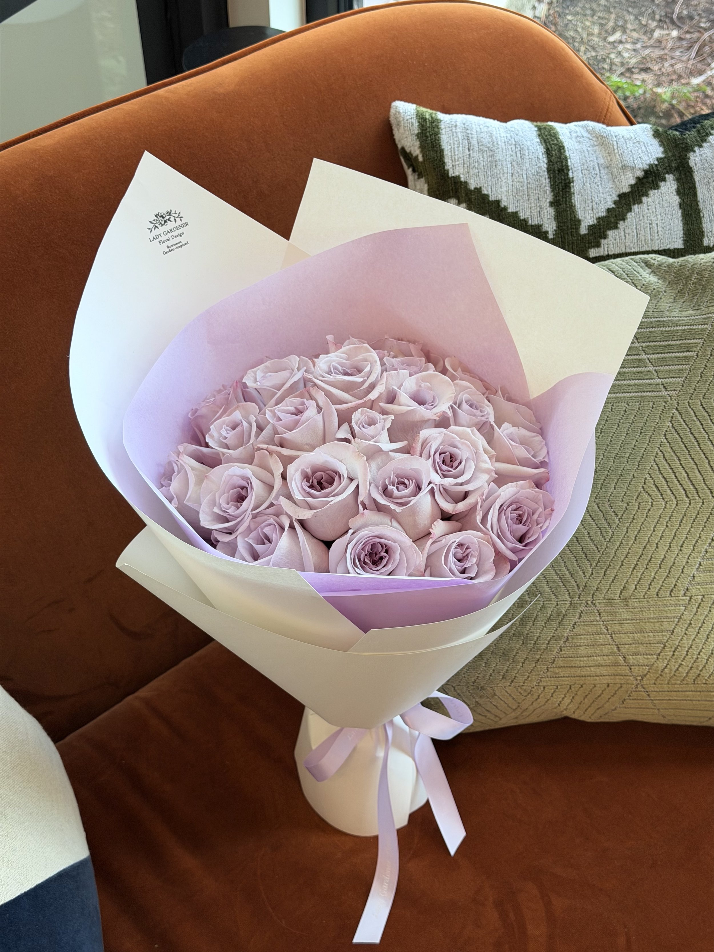 Ayra 24 roses.jpg