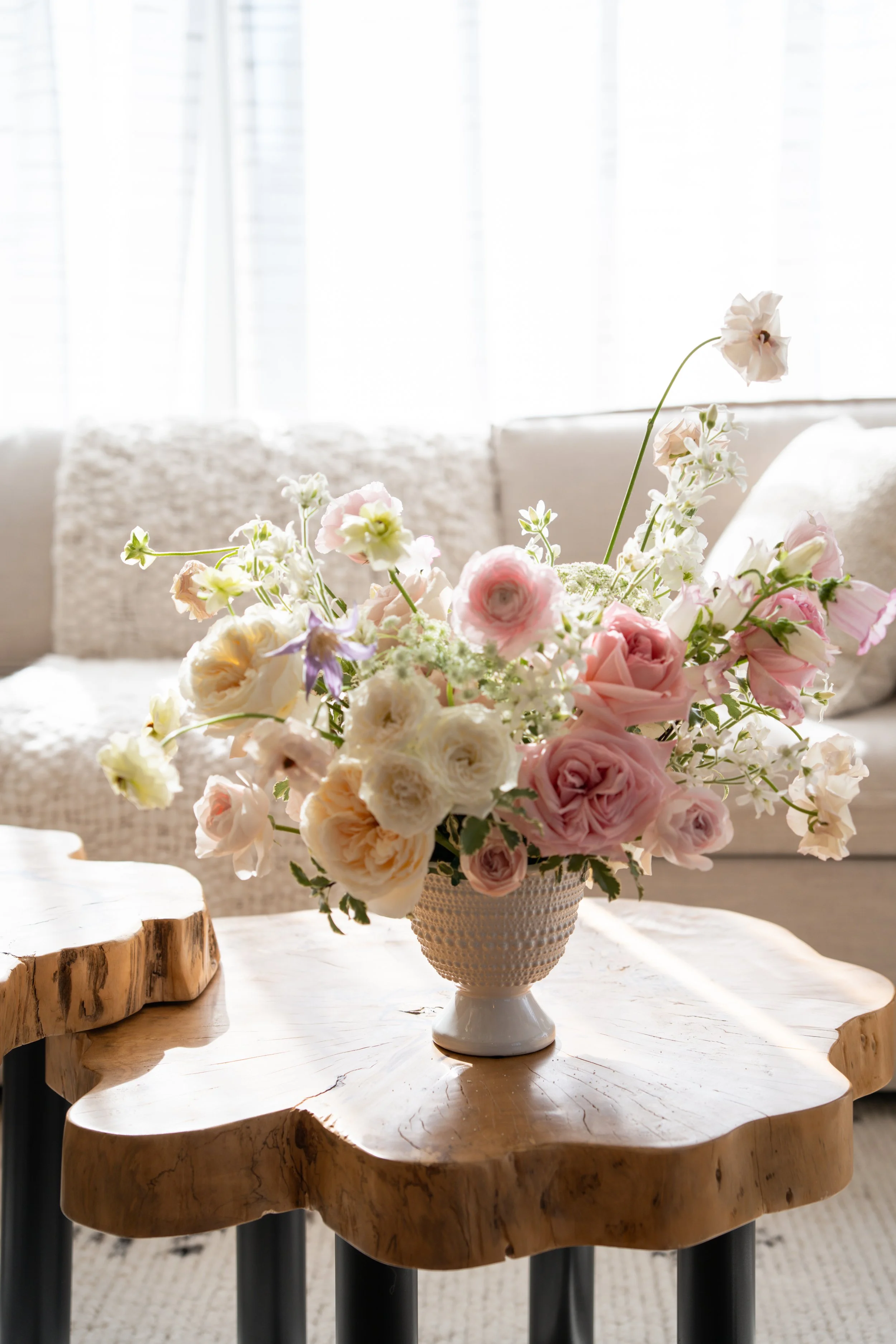 Premium arrangement - blush.jpg