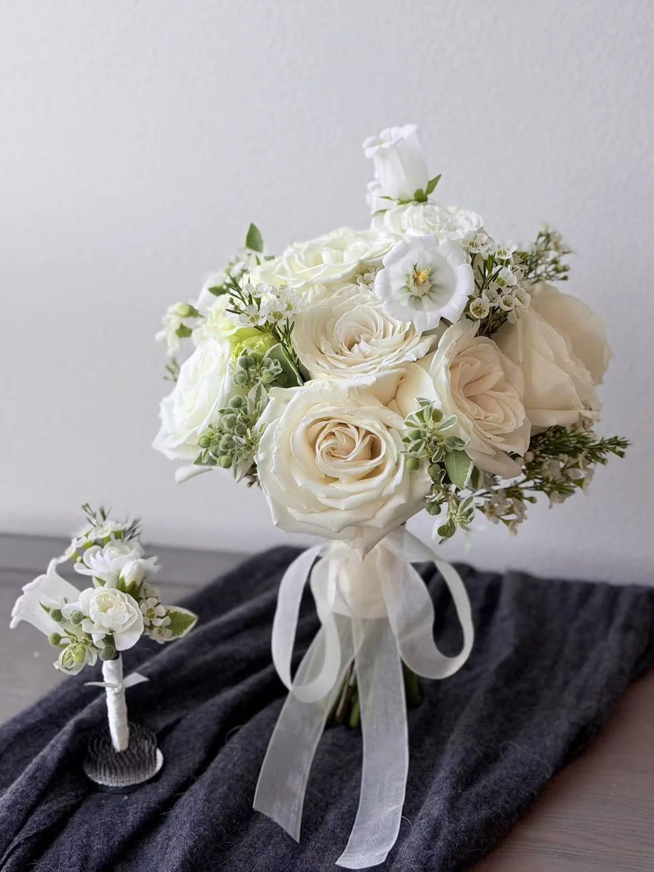 bridal bouquet-round.jpg