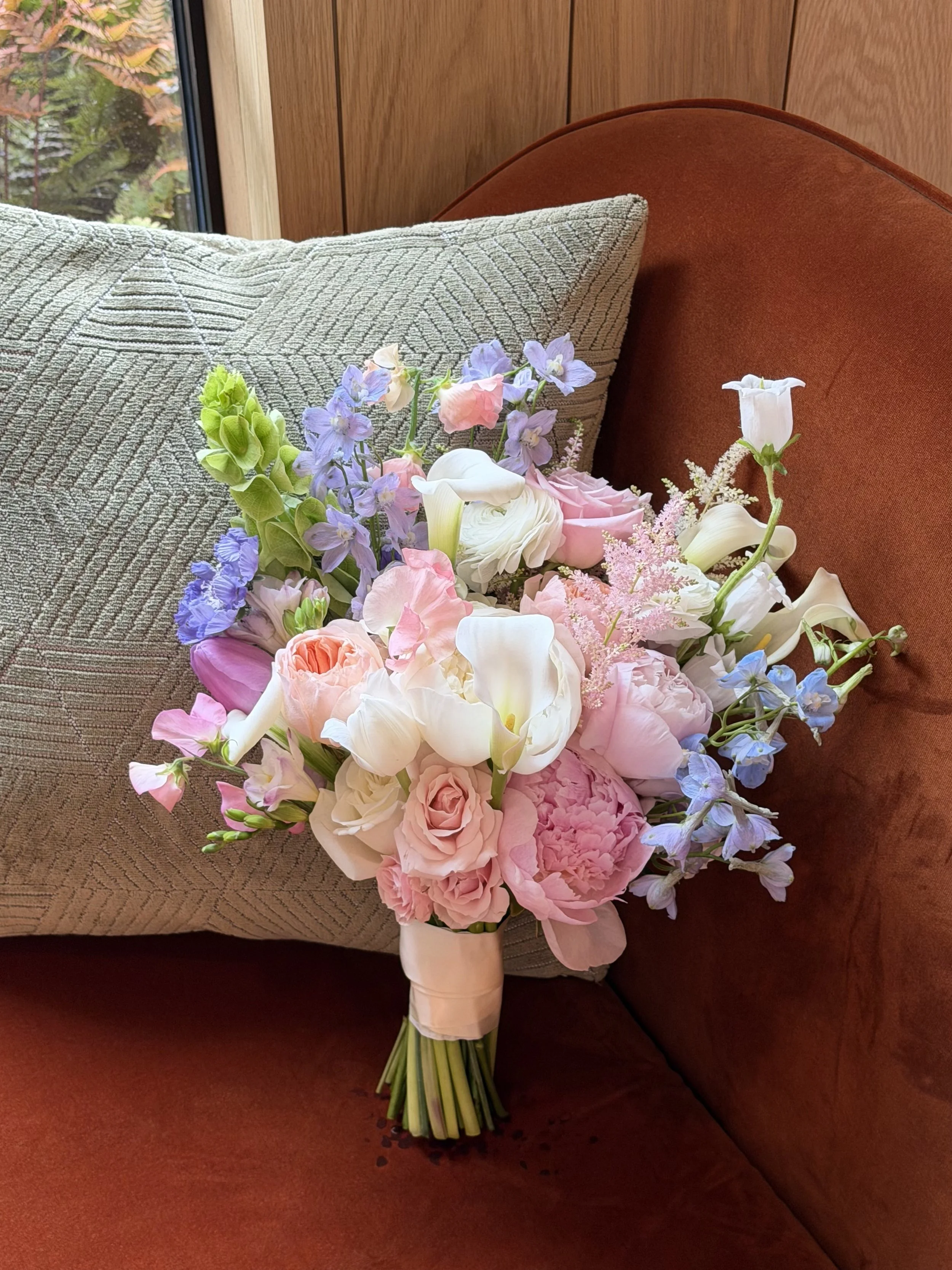 pinkandbluebridalbouquet.jpg