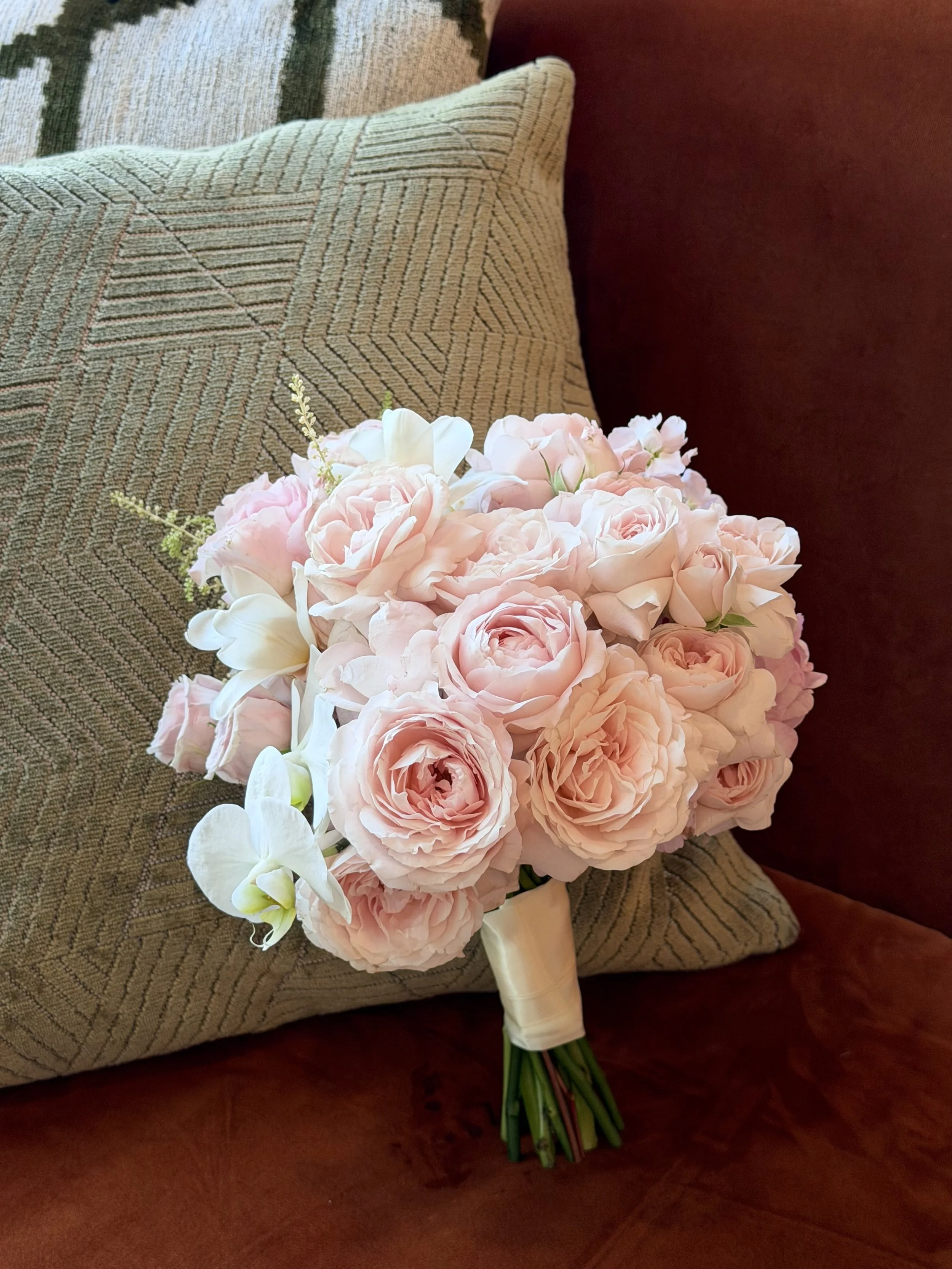 blushbridalbouquet.jpg