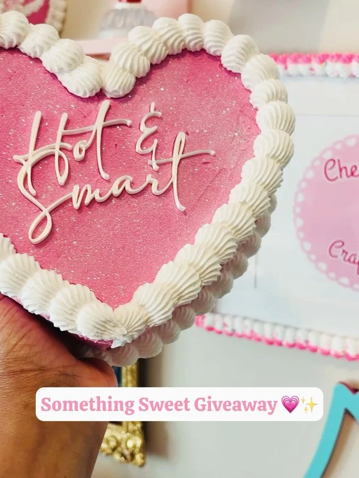 Hot, smart&hellip; and what else? 💅🏽🎓✨

I made this fake cake for all my hot &amp; smart cuties and now one of you gets to take it home 👀🎂

This one is up for grabs 💖

But if you don&rsquo;t win&hellip; don&rsquo;t worry, I&rsquo;ve got more wh