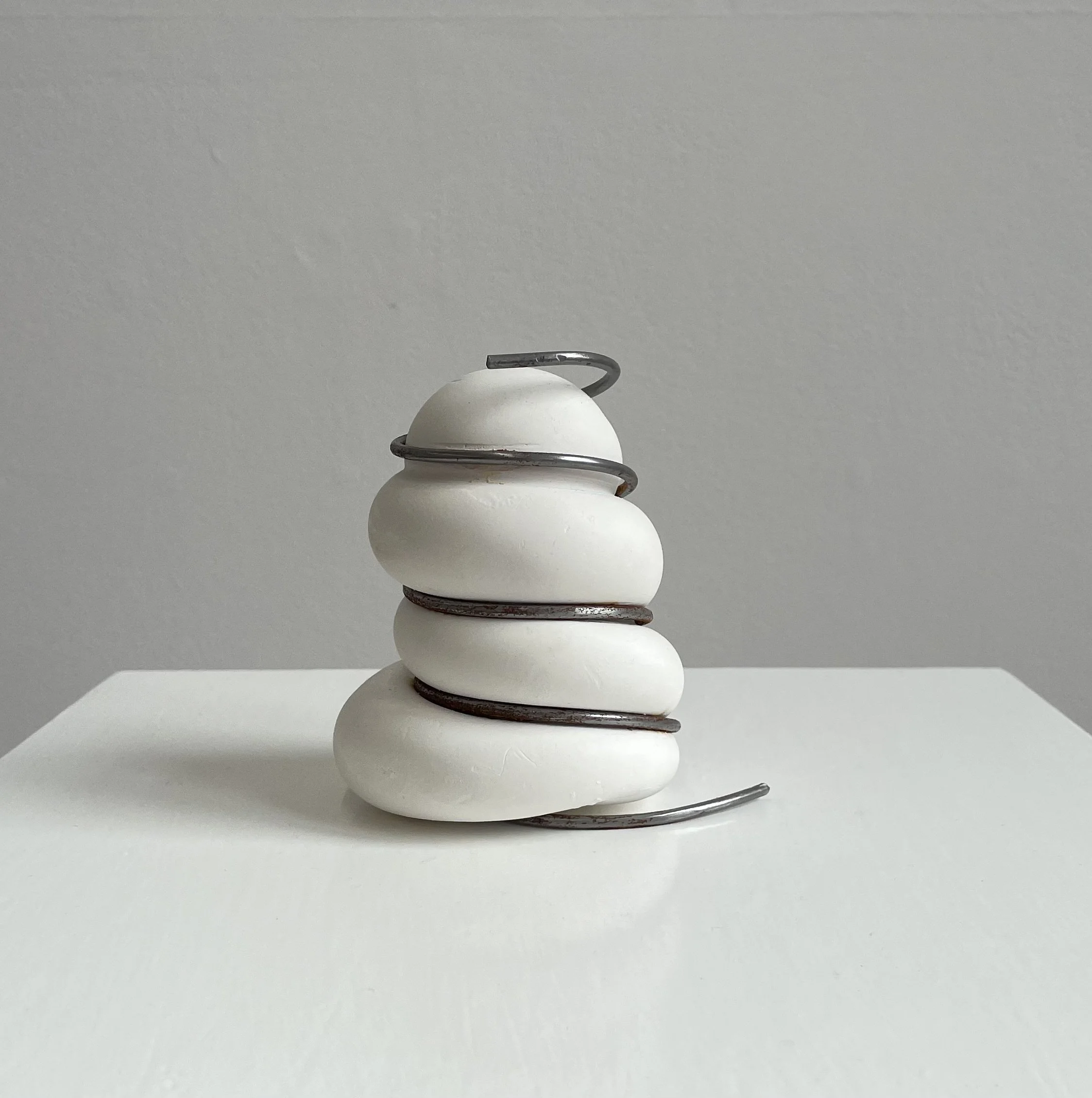 Plaster, Wire, 2 (2023)