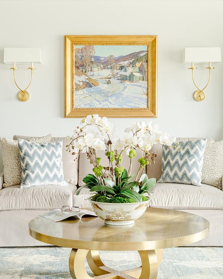 An heirloom painting of a snowy day sparked the vision for this living room &mdash; a space designed to feel elegant yet inviting, perfect for gathering with friends, playing the piano, and watching the snow drift over the city and the Ohio River.

T